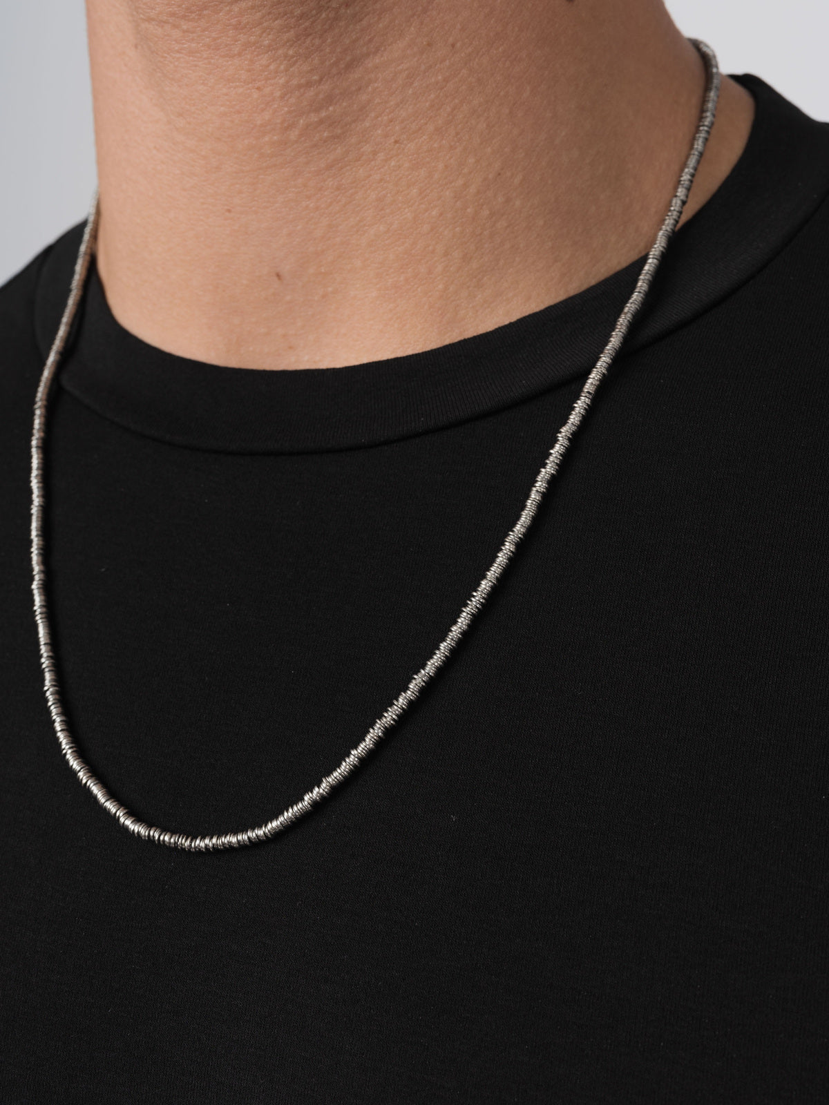 GOTI CN715 necklace, silver link detail