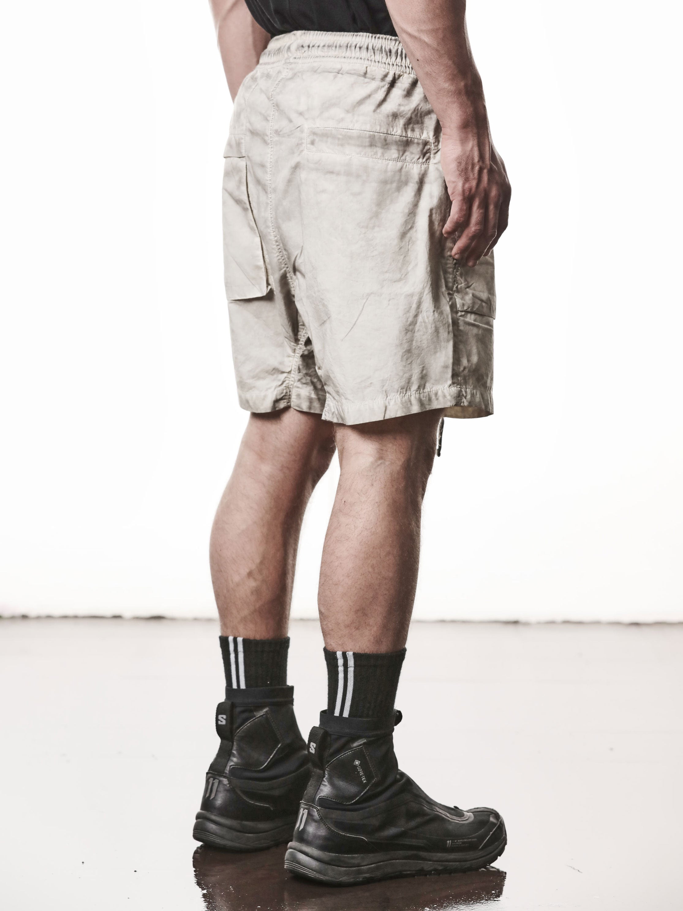 THOM KROM Drop-Crotch Cotton Shorts stone, model wearing size M