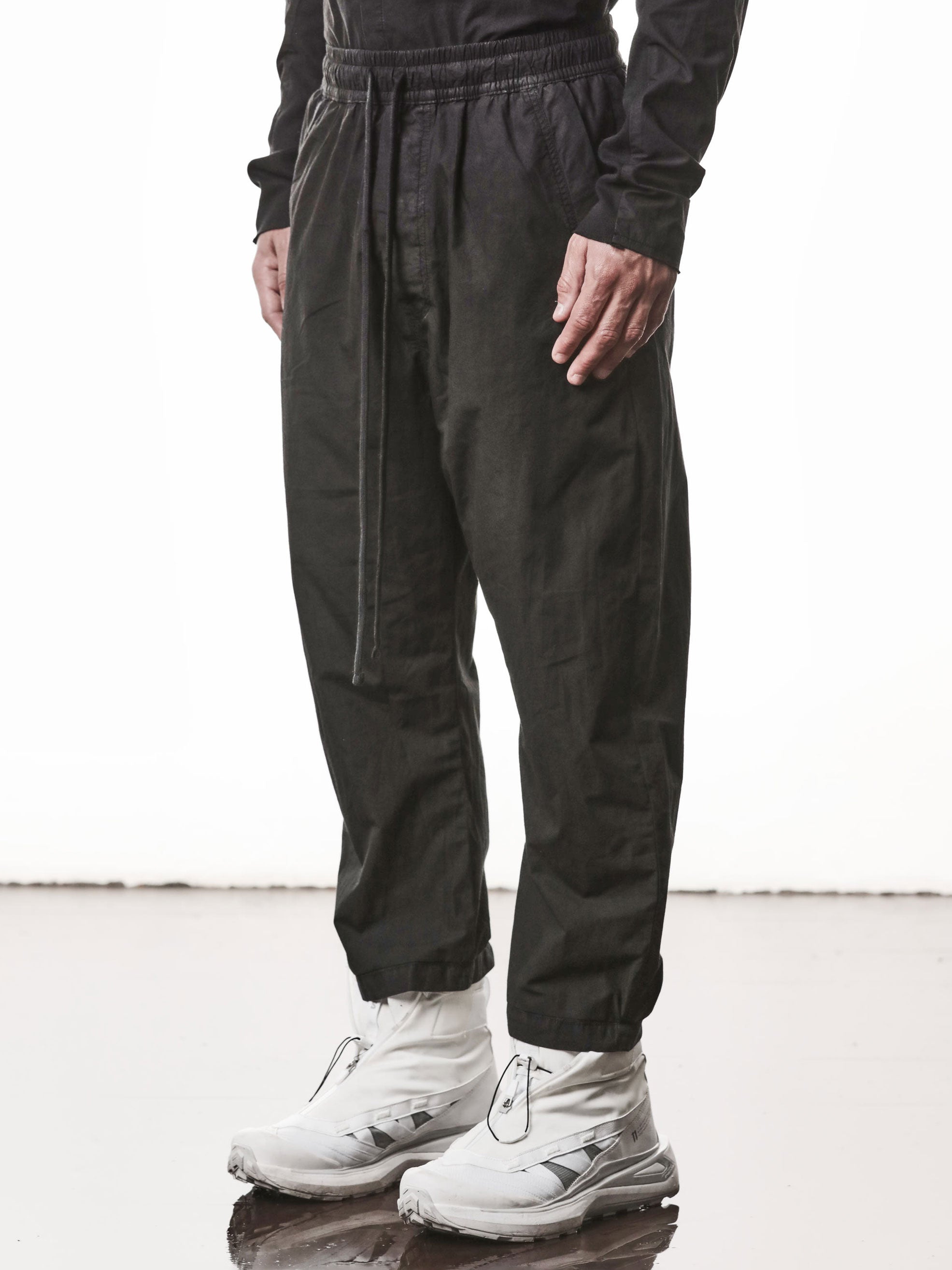 Woven Cropped Cotton Trousers