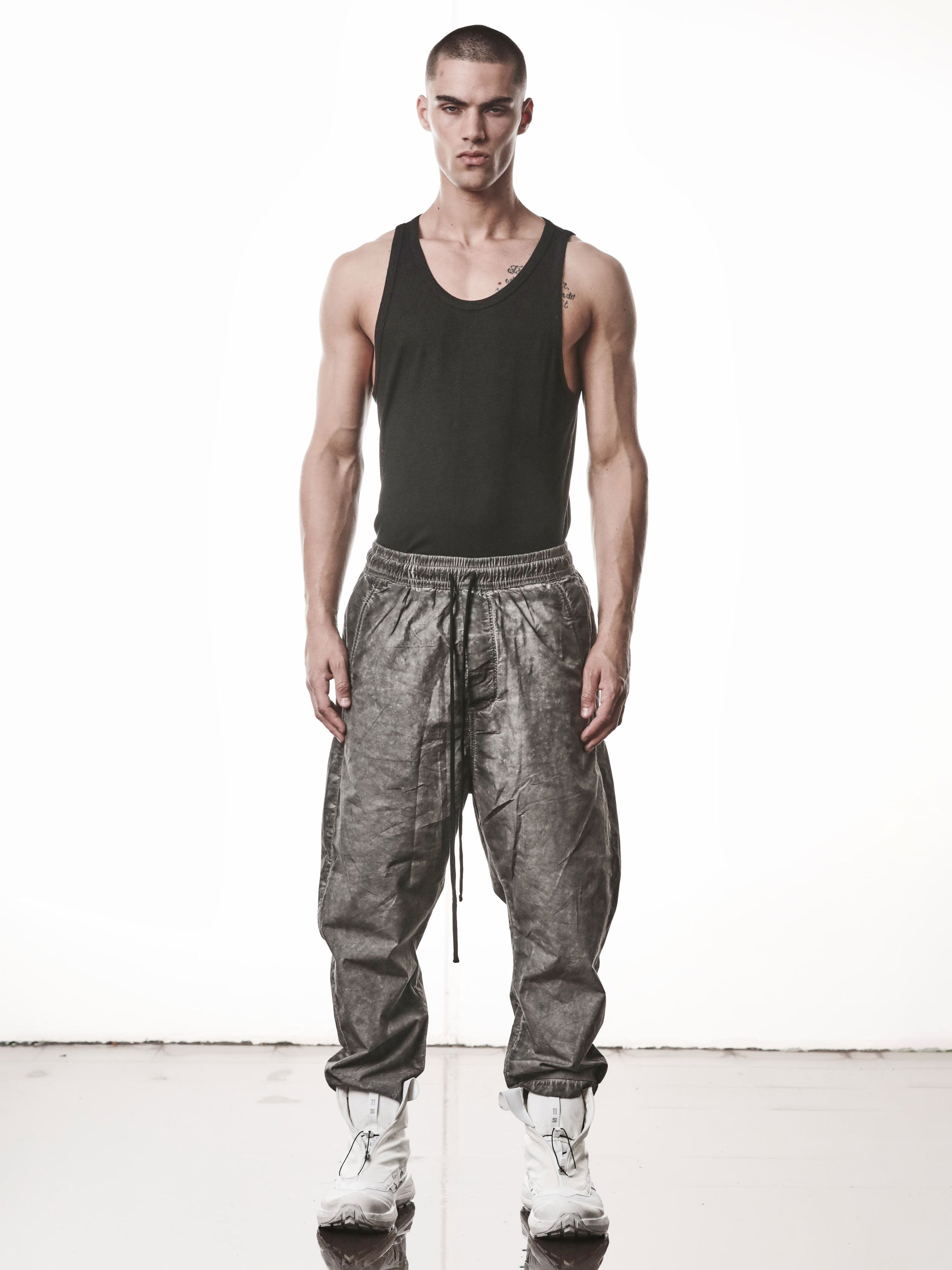 Woven Cropped Cotton Trousers