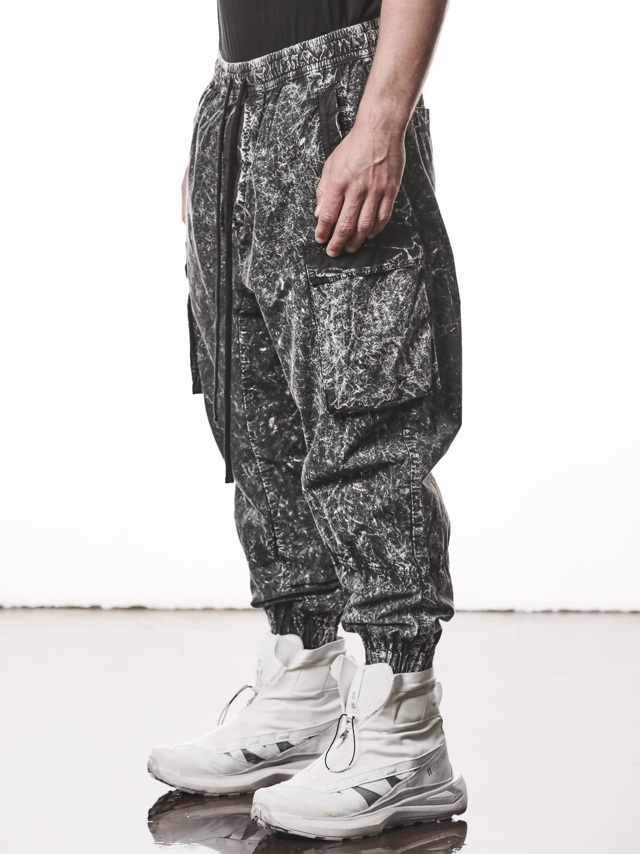 Woven Cotton Cargo Trousers
