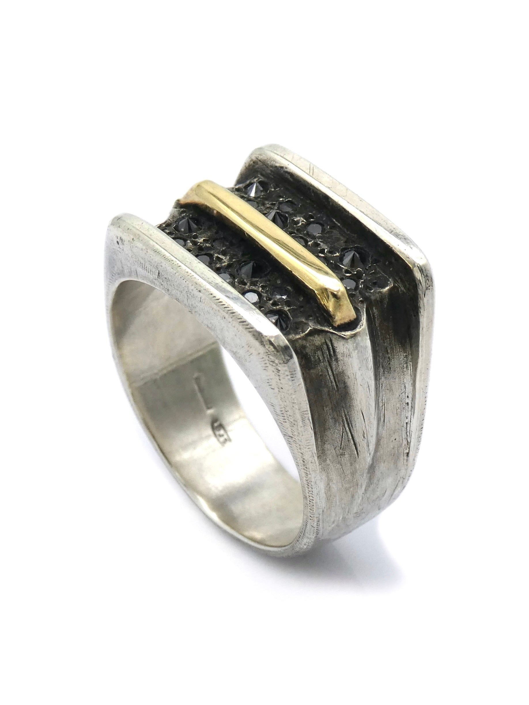 Equip ring — Enri Mars