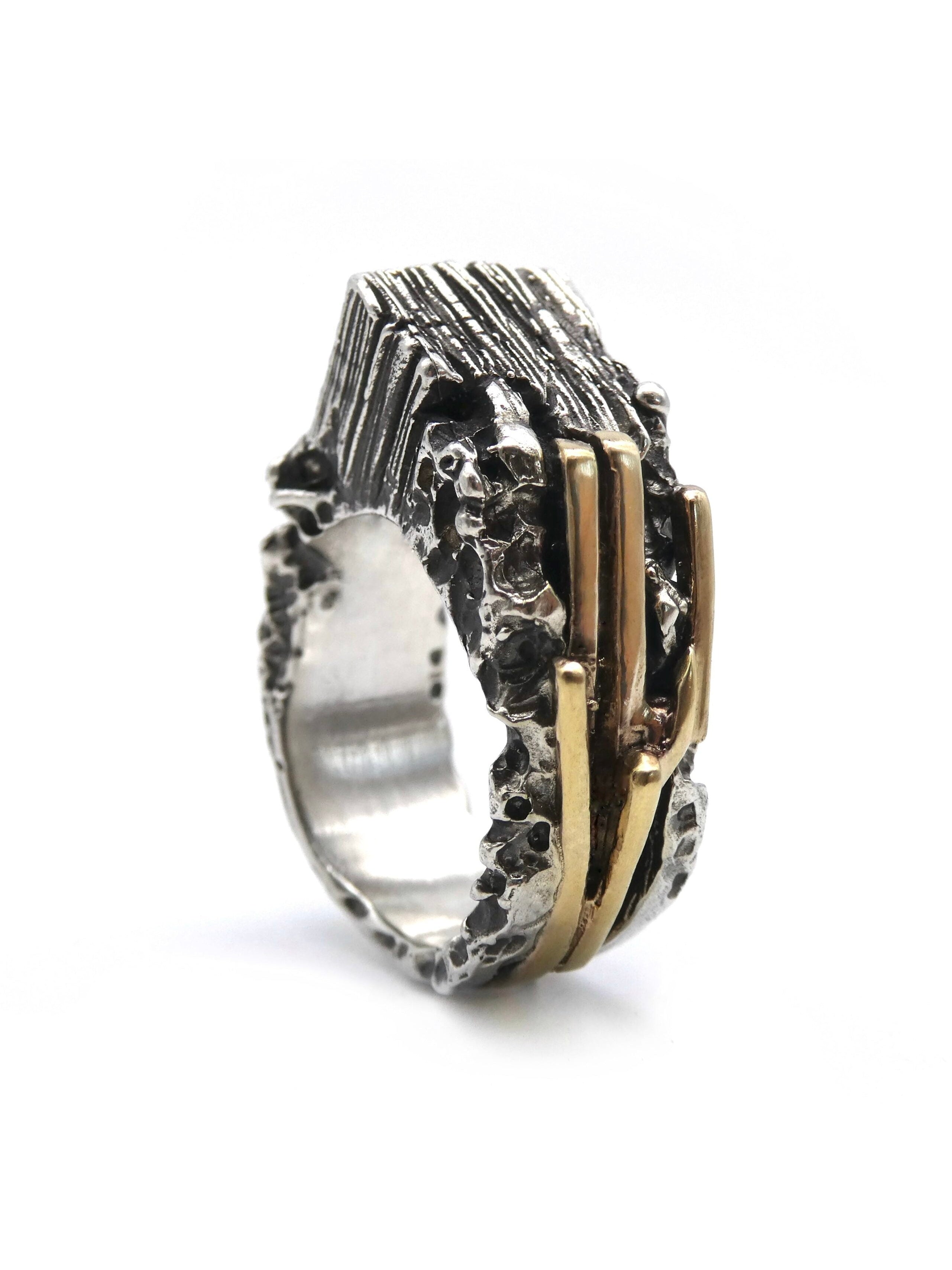 THE SUMMIT RING — Enri Mars
