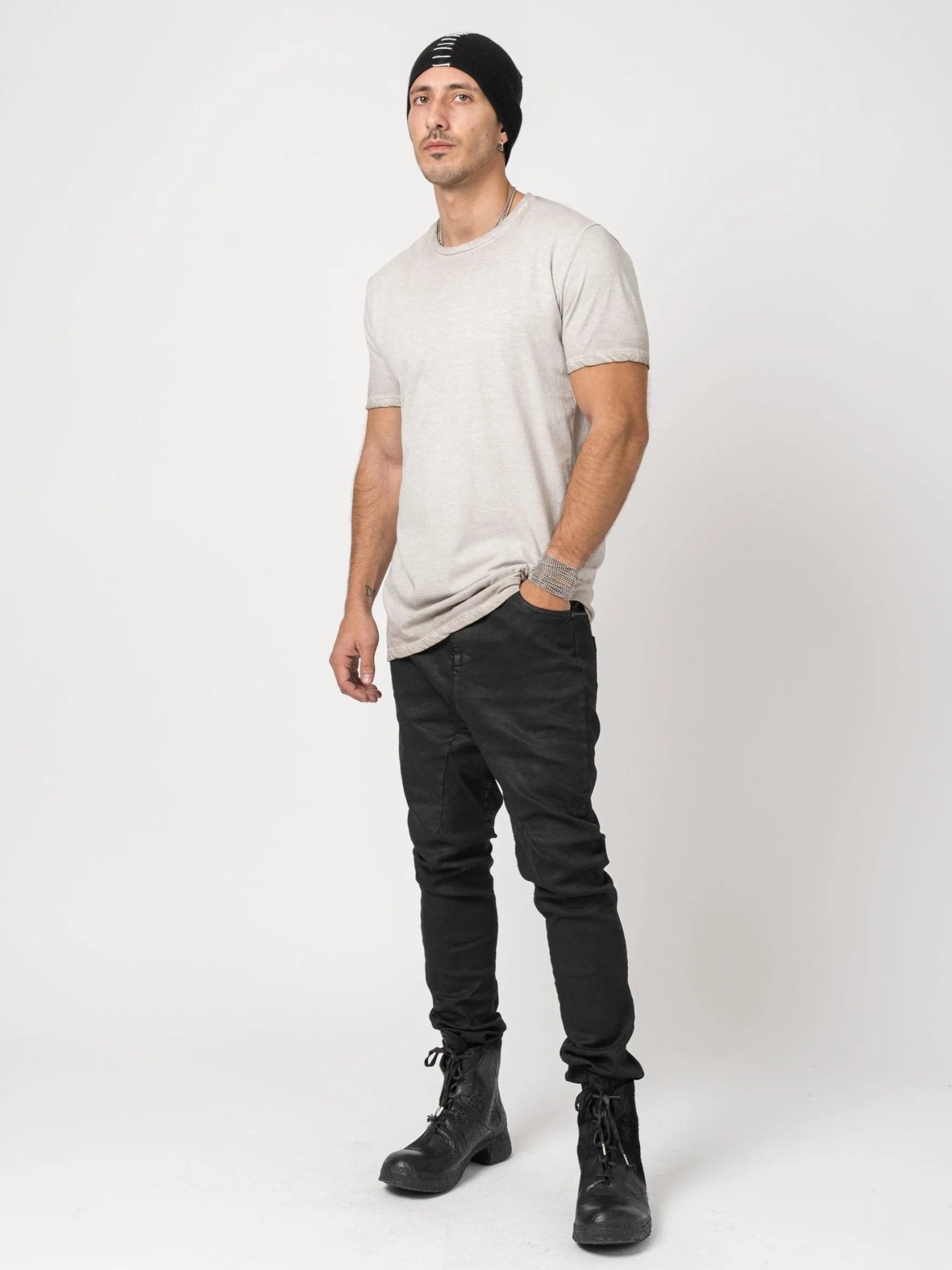 Basic Cotton T-Shirt - by MD75