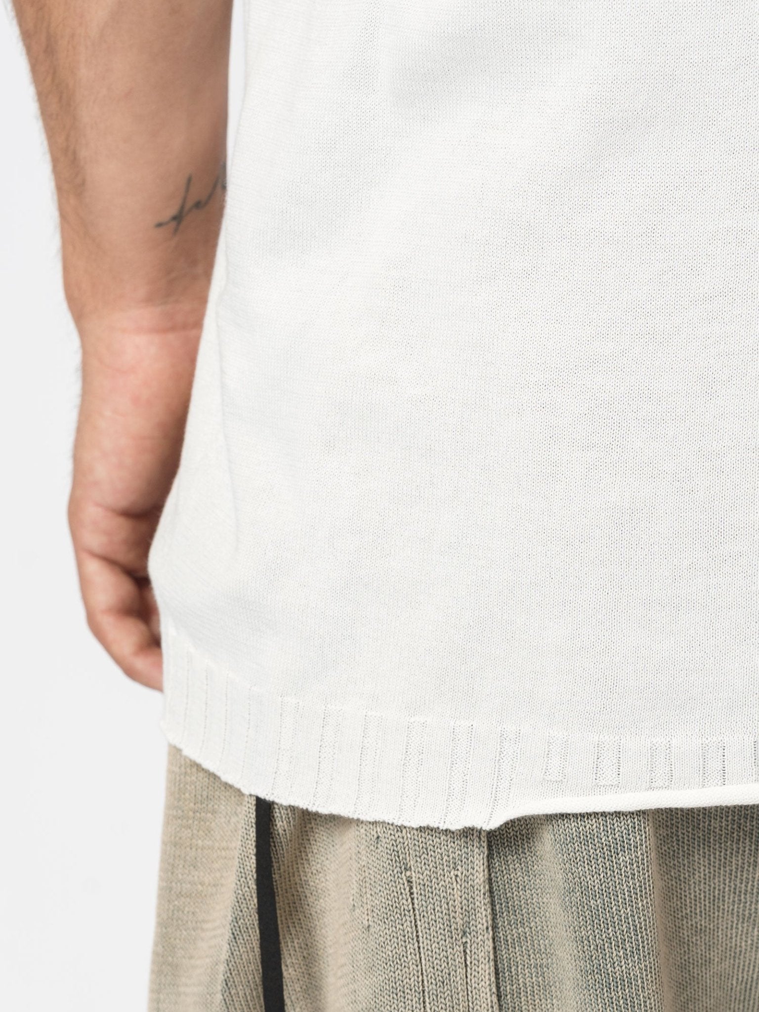 Center Stitch Knit Tee - by MD75
