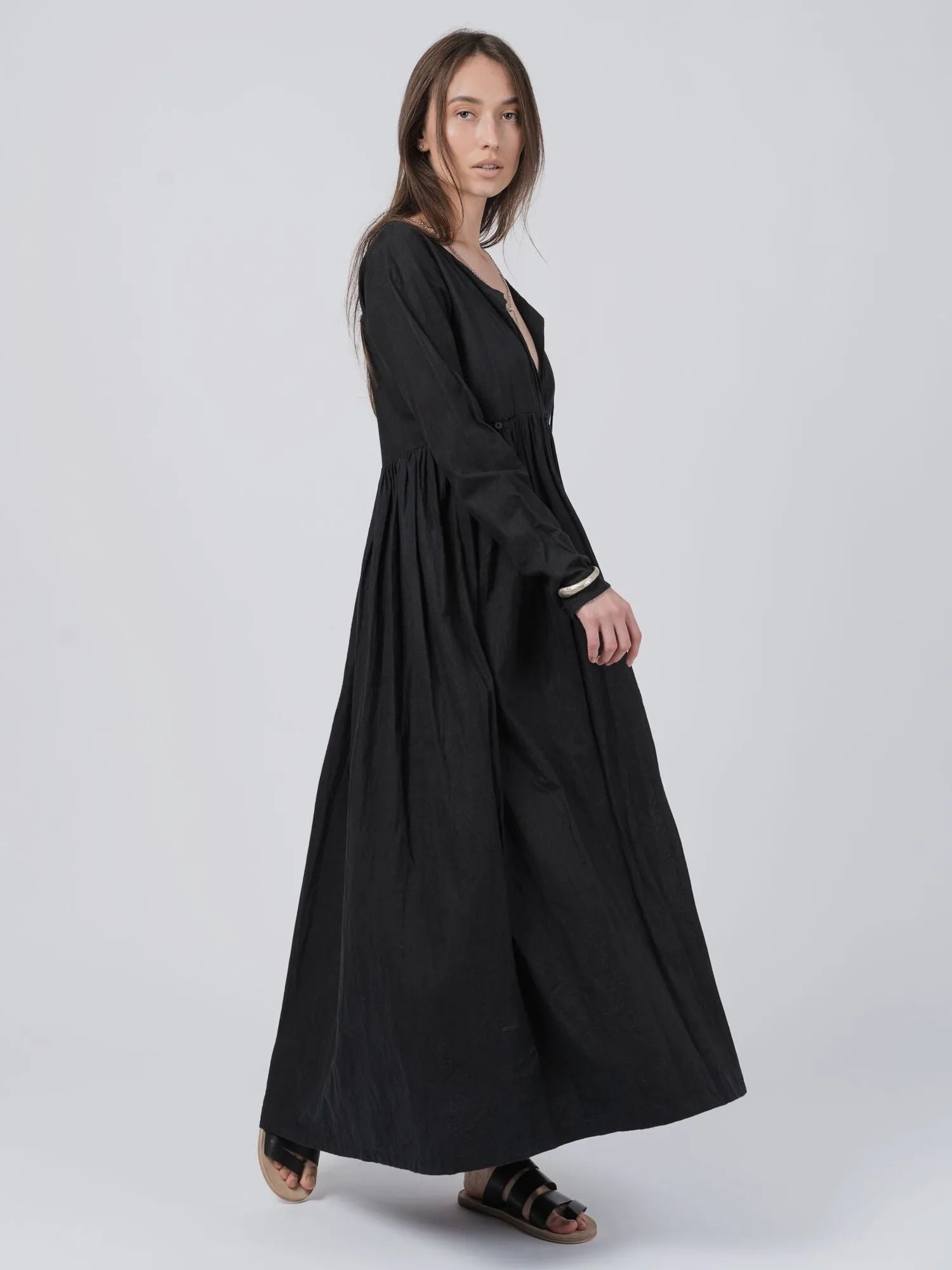 DRESS - by DEVA KANYA