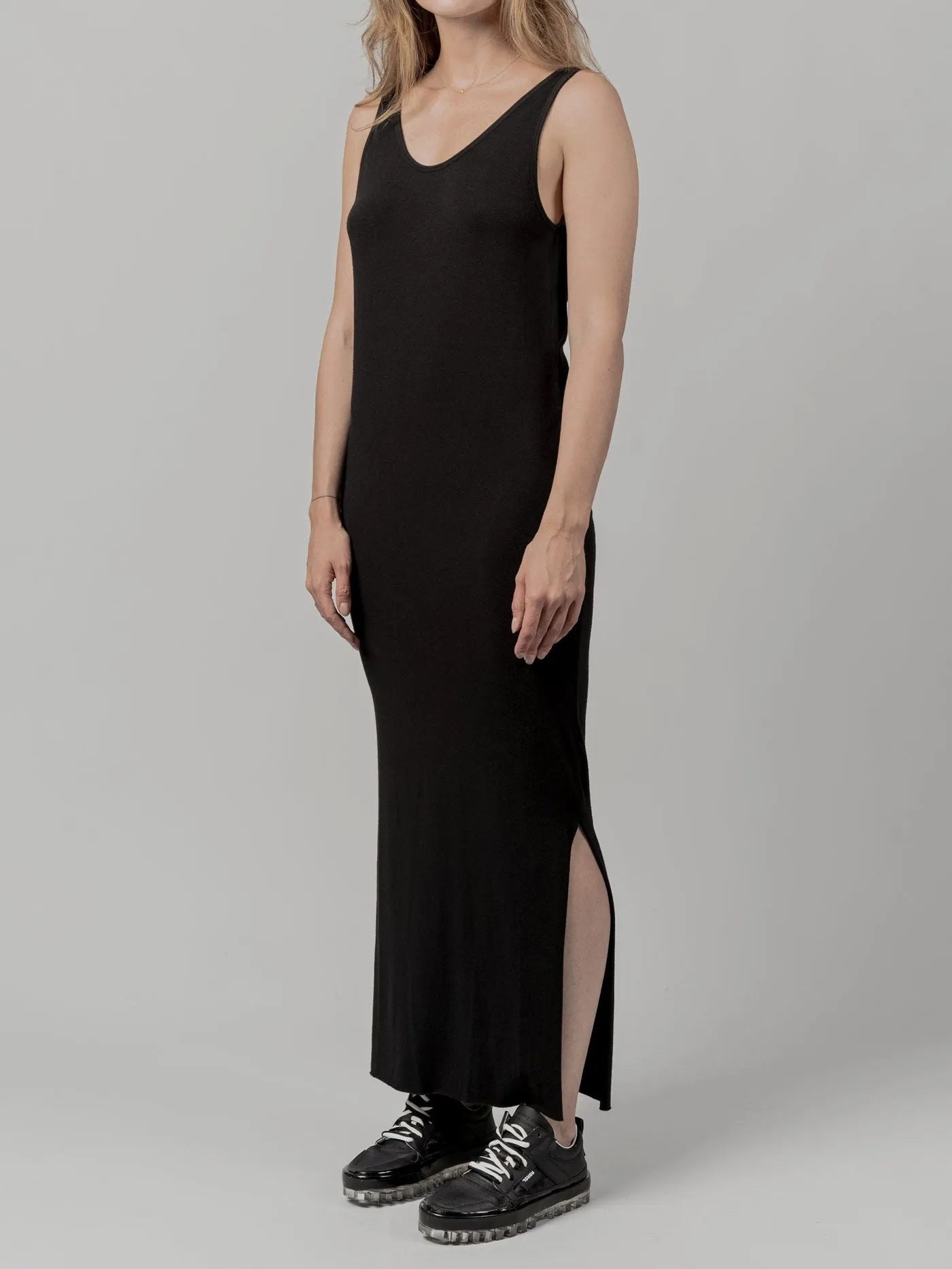 DRESS - by THOM KROM