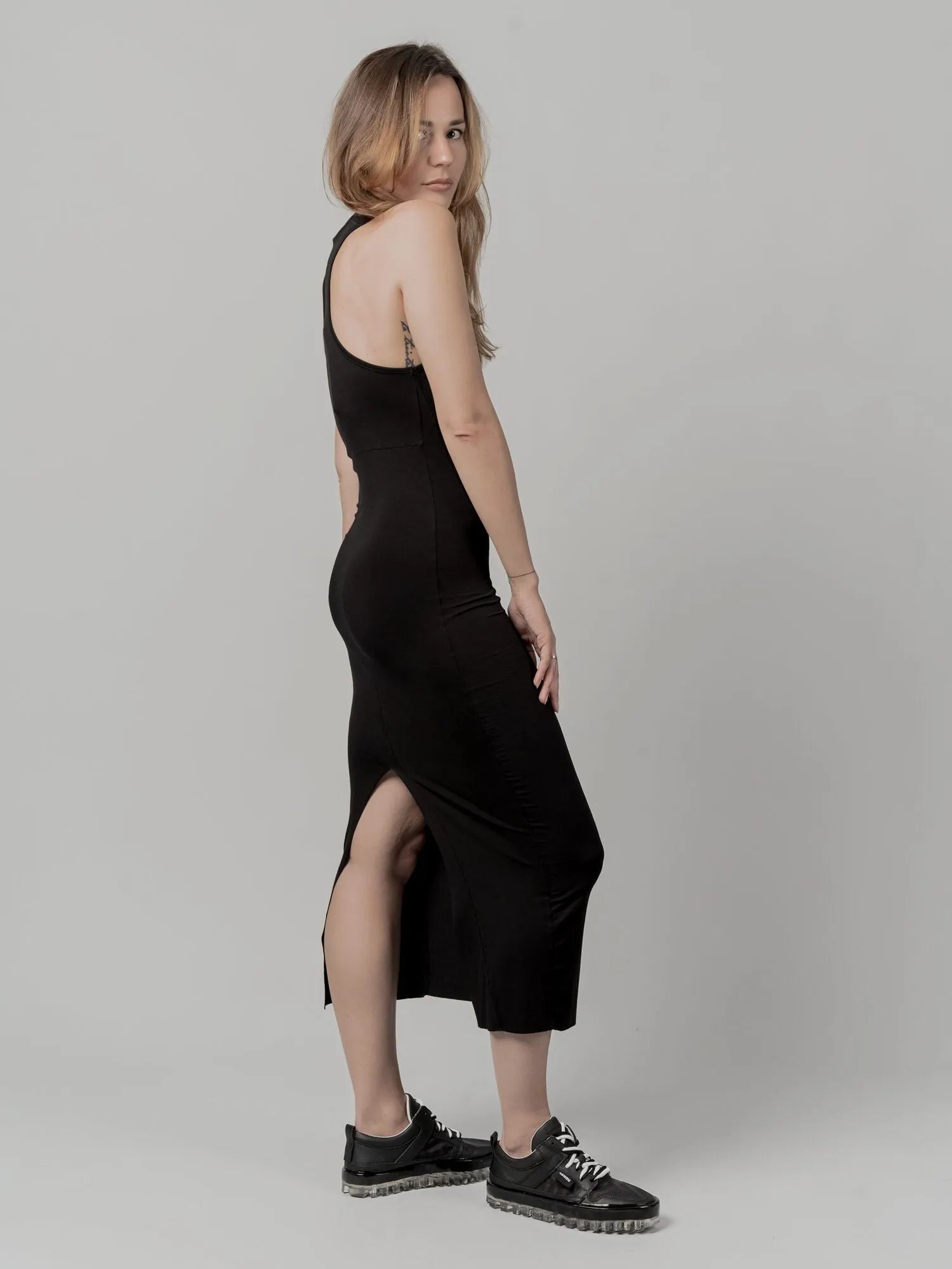 DRESS - by THOM KROM