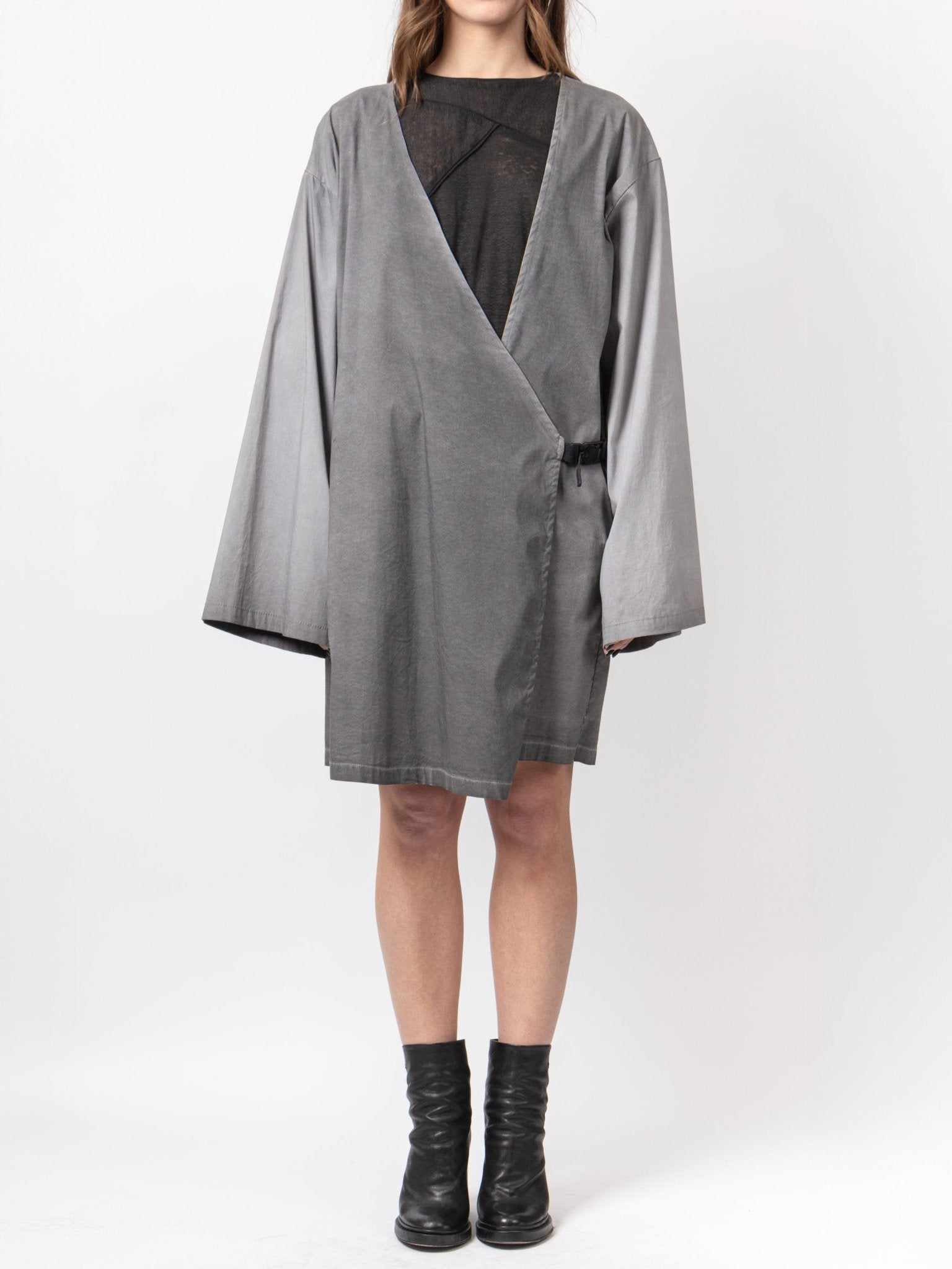 Embroidered Kimono - by VAGUE