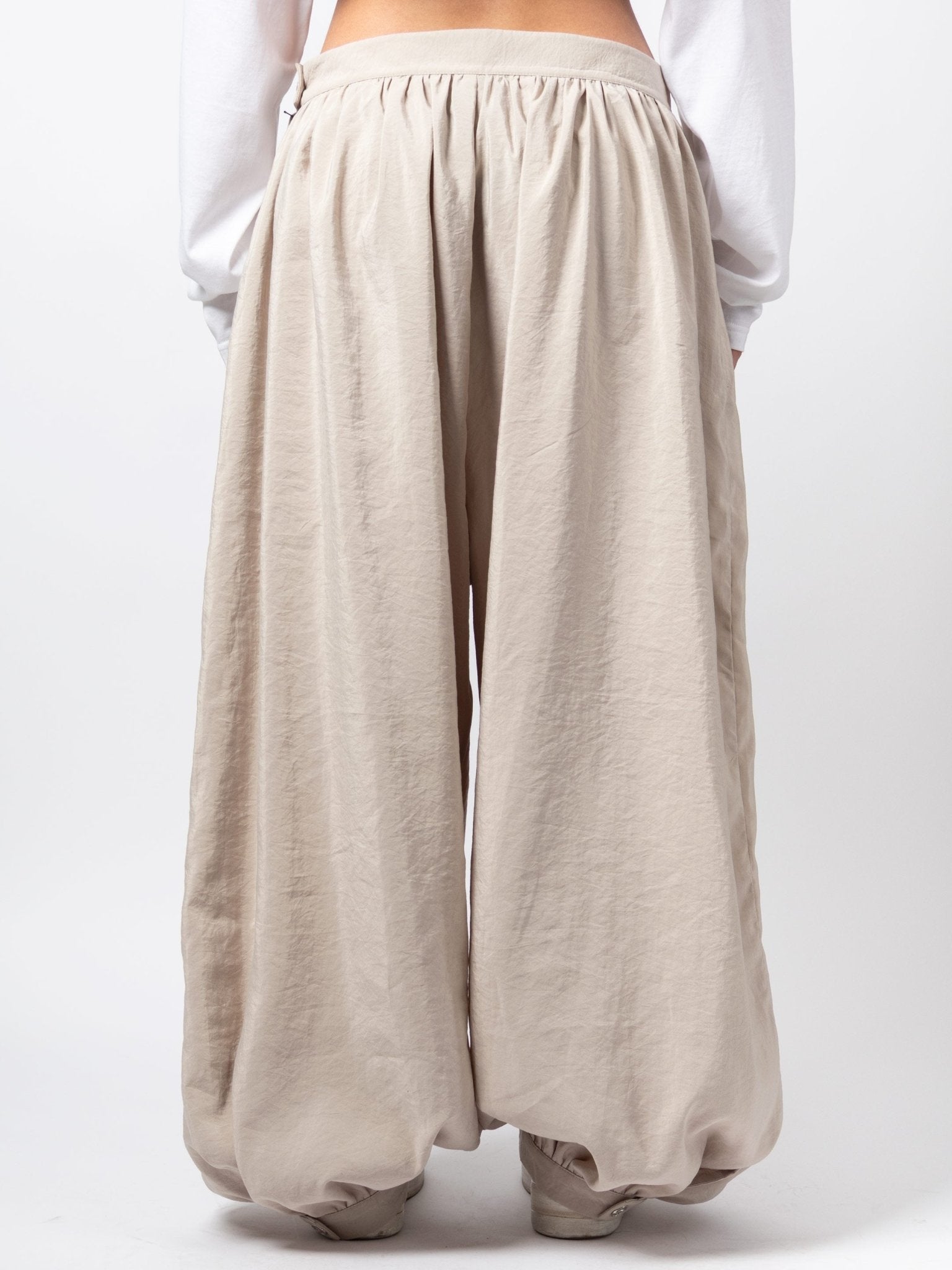 Gathered Wide Balloon Trousers - by VAGUE