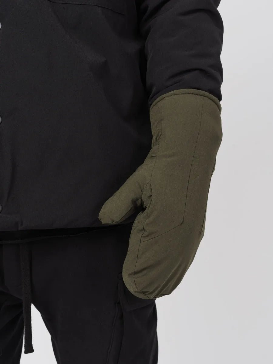 GLOVES - by THOM KROM