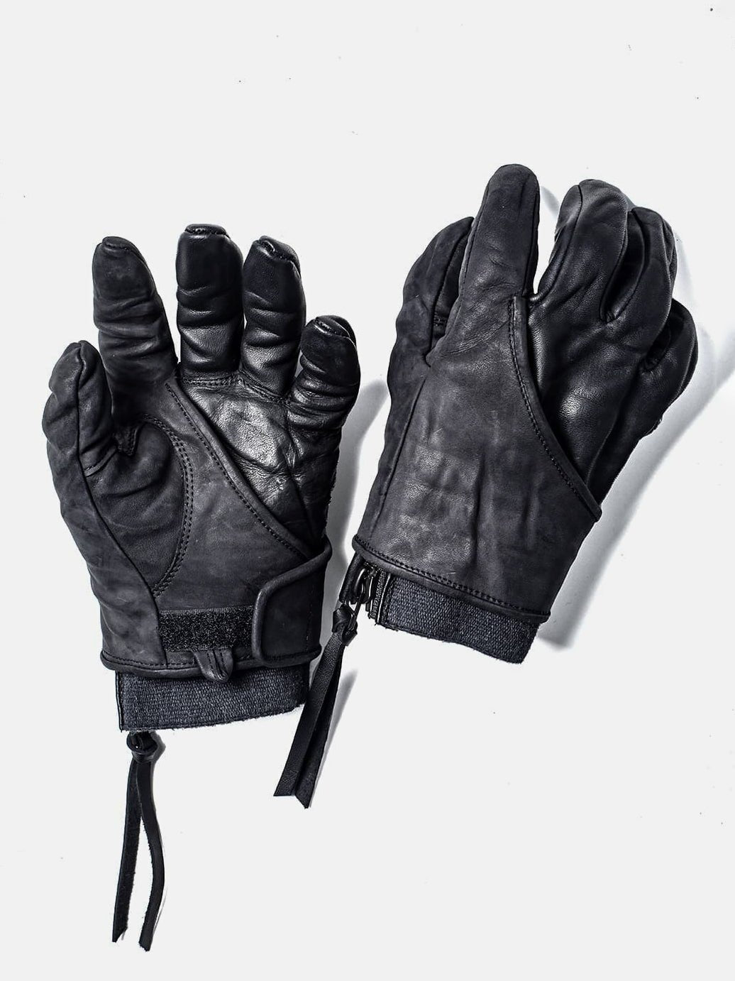Horse leather layred glove - by D.HYGEN
