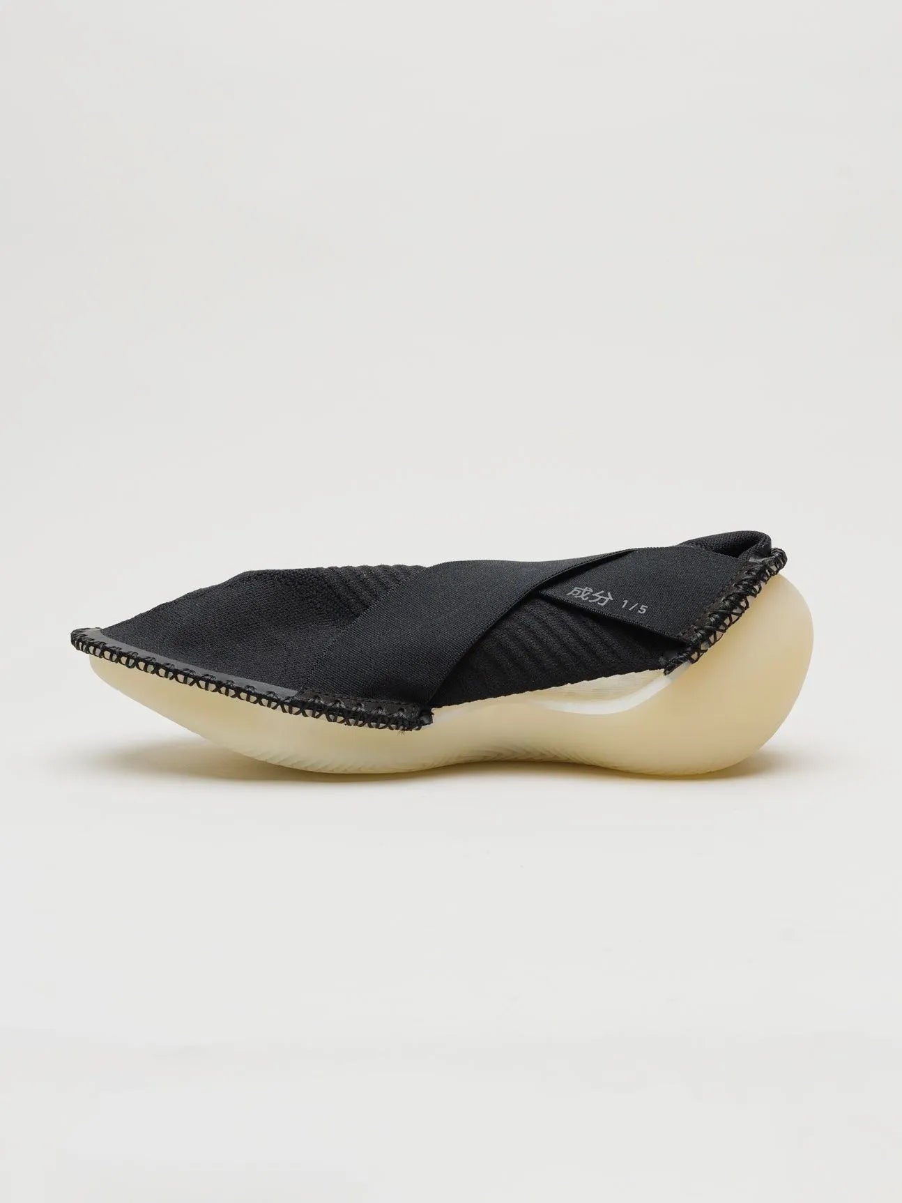 ITOGO - by Y - 3