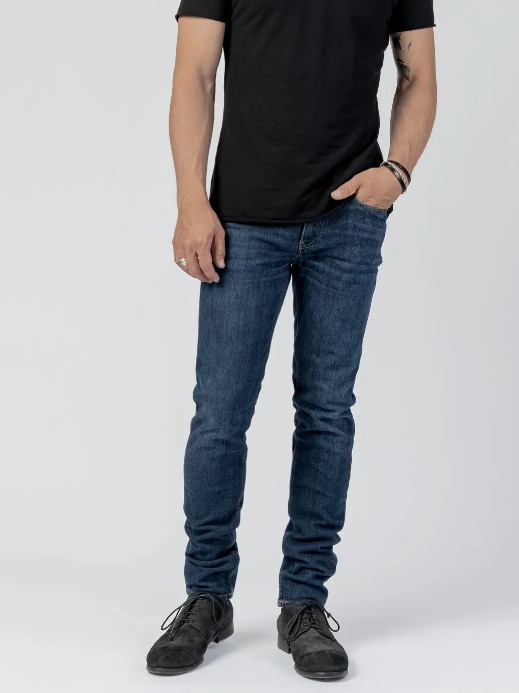 JEANS 25 - by BLK DNM