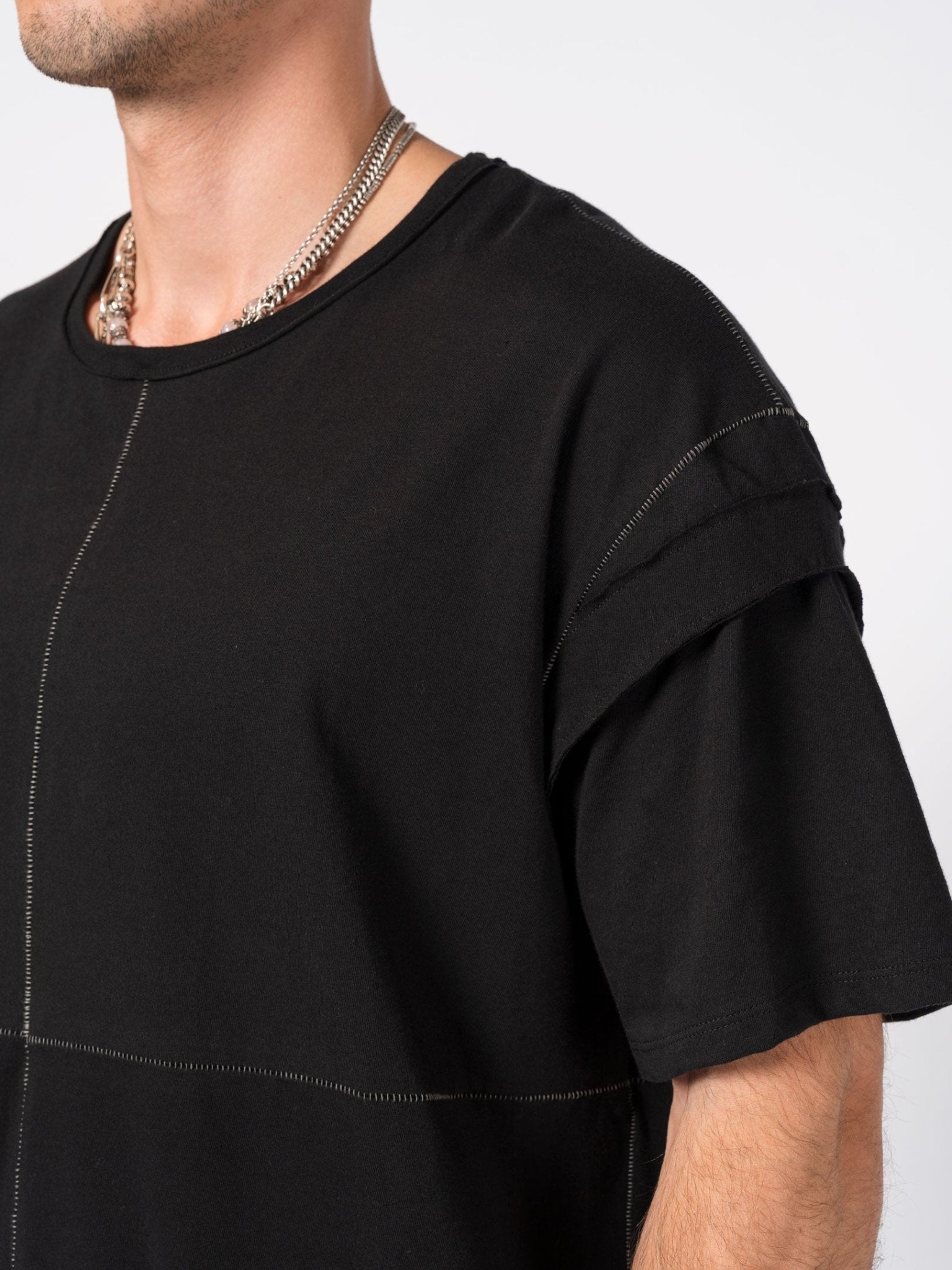 Layered Hem T-Shirt - by D.HYGEN
