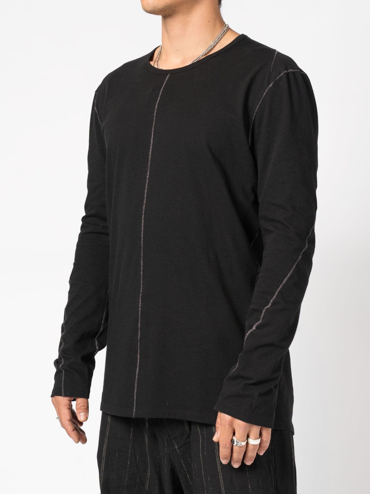 Long - Sleeve T-Shirt with Contrast Stitching - by D.HYGEN