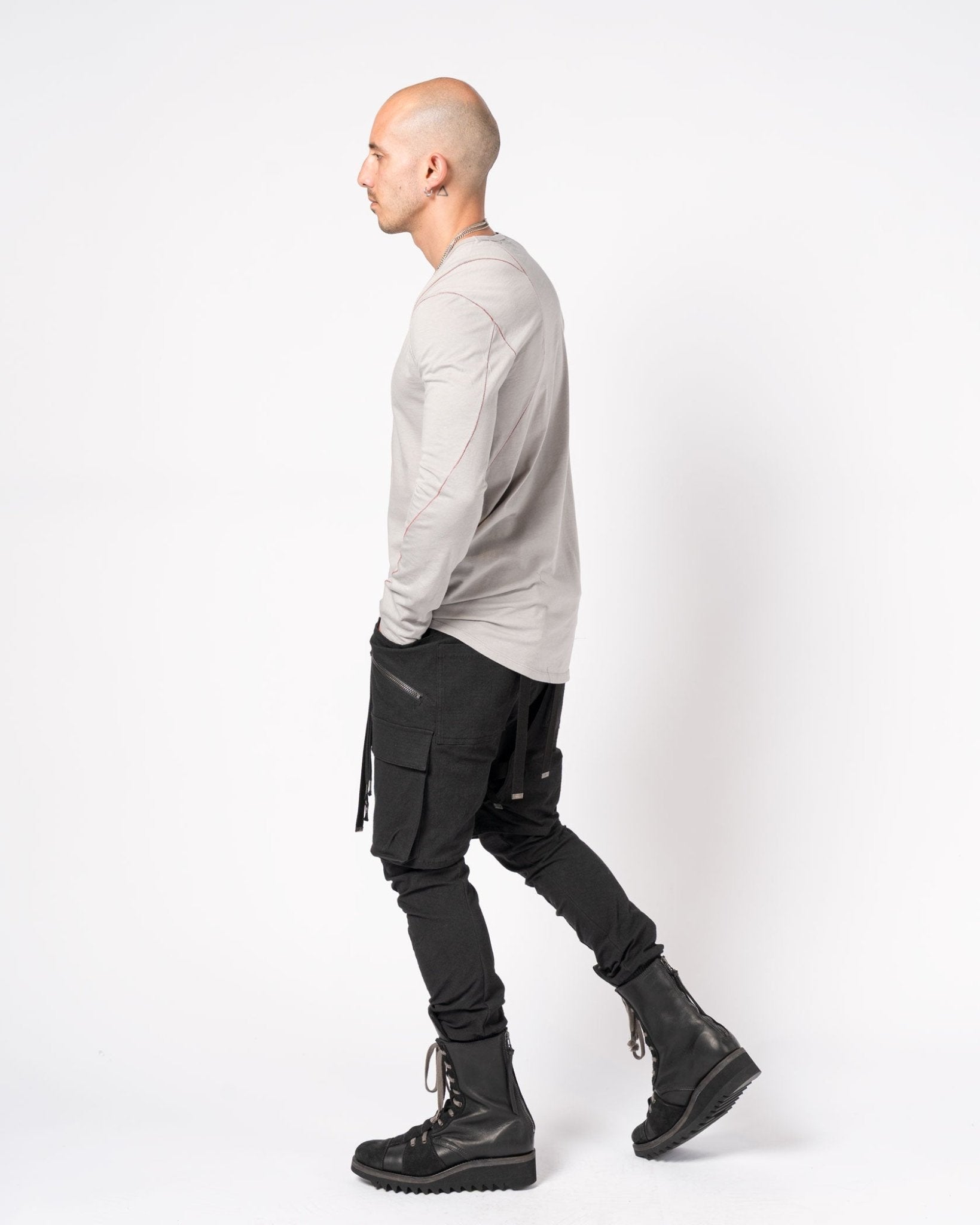 Long - Sleeve T-Shirt with Contrast Stitching - by D.HYGEN