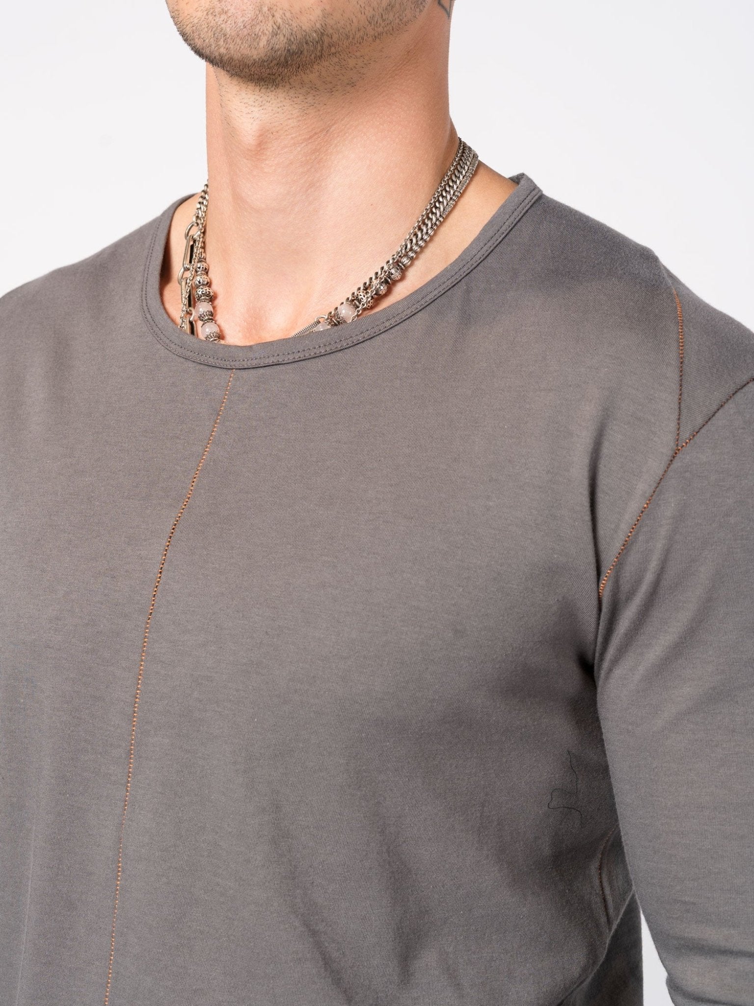 Long - Sleeve T-Shirt with Contrast Stitching - by D.HYGEN