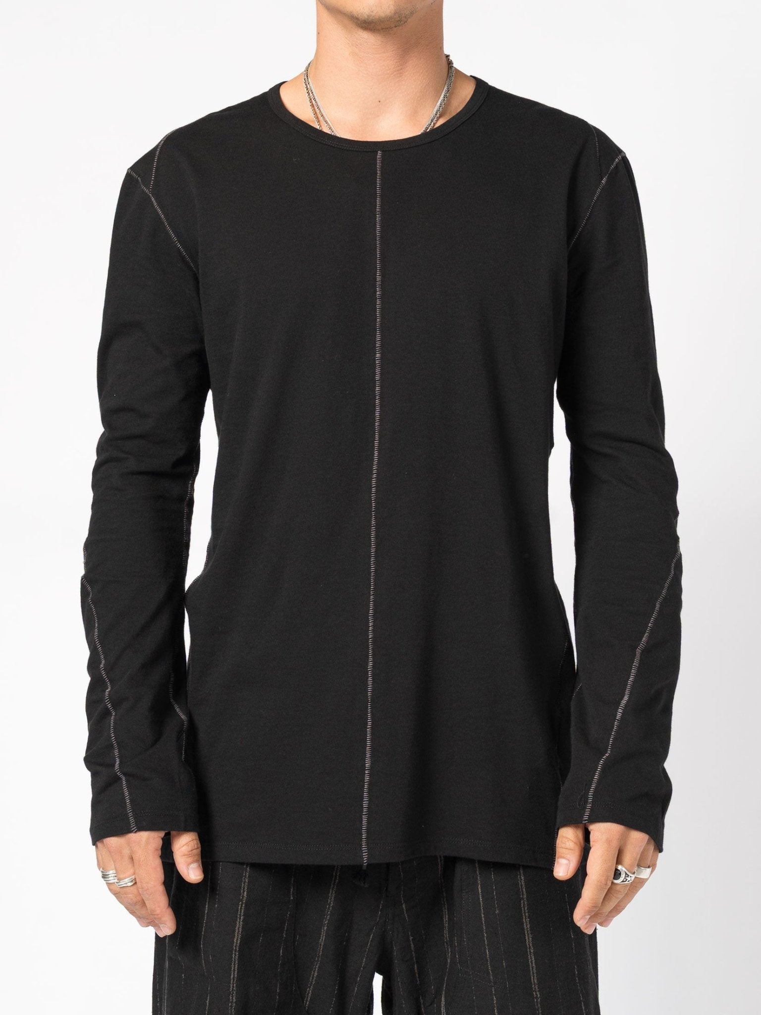 Long - Sleeve T-Shirt with Contrast Stitching - by D.HYGEN