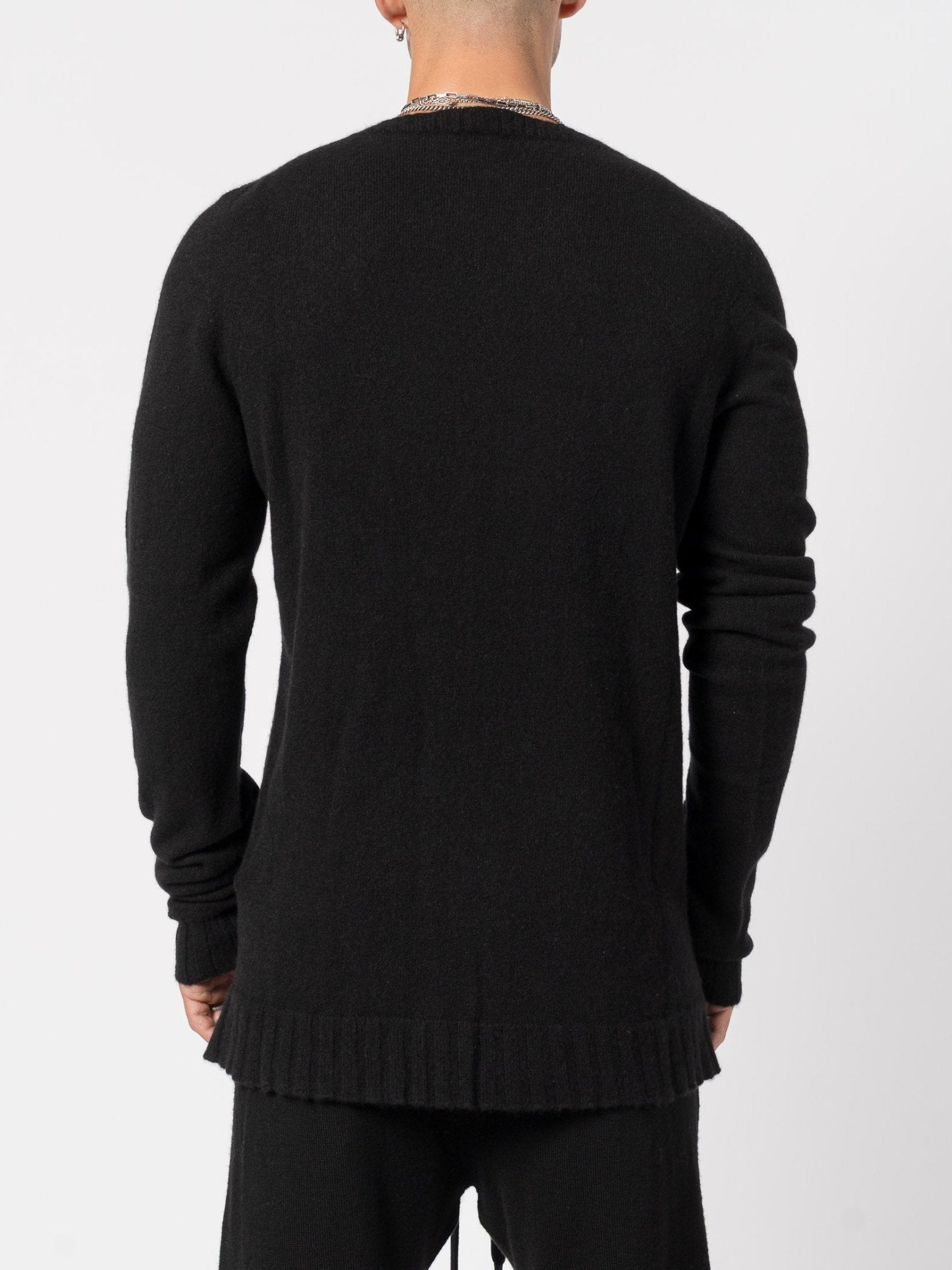 Medium Cashmere Knit with Embroidery - by MD75