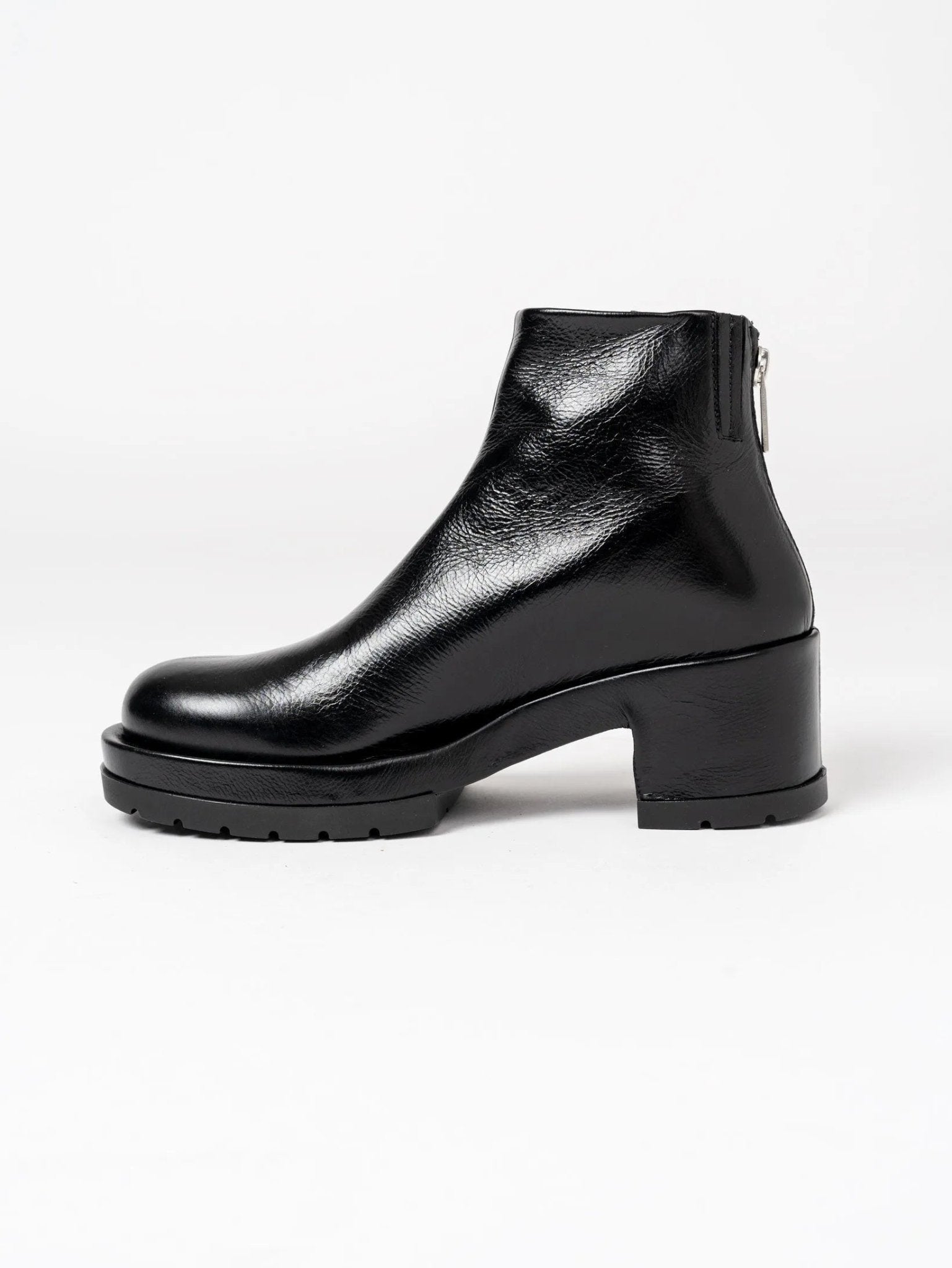 N171 Ankle boots - by SAPIO