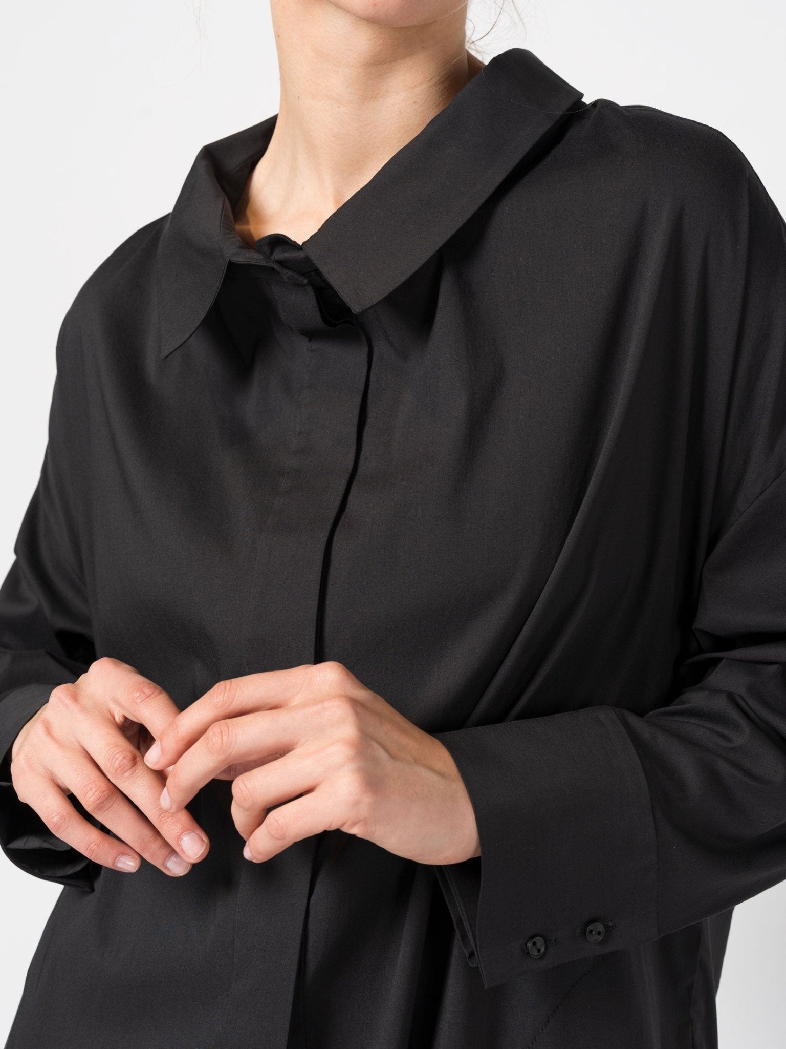 Oversize Shirt - by 139DEC