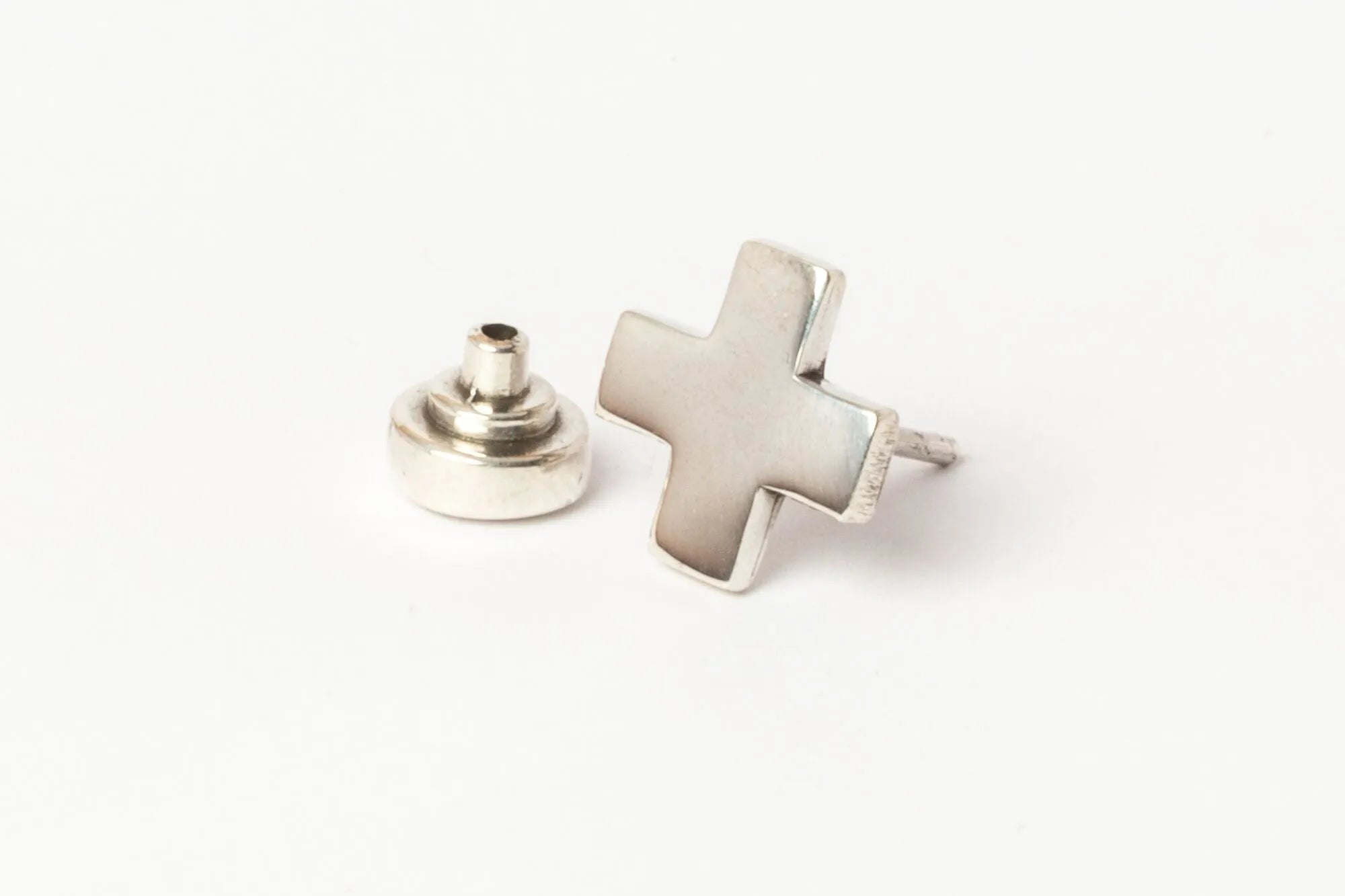 PLUS EARRING - by PARTS OF FOUR