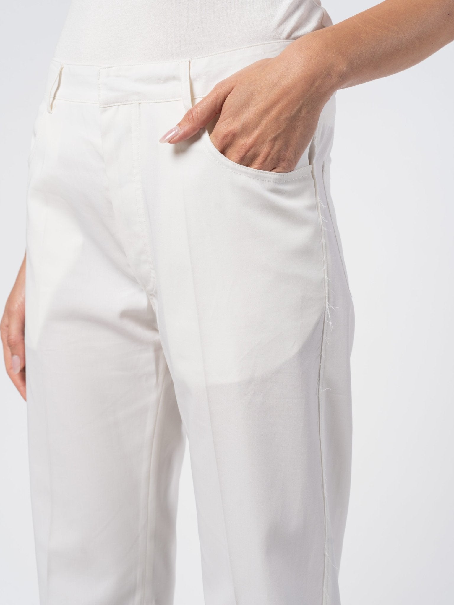 Relaxed Cotton Trousers - by SAPIO