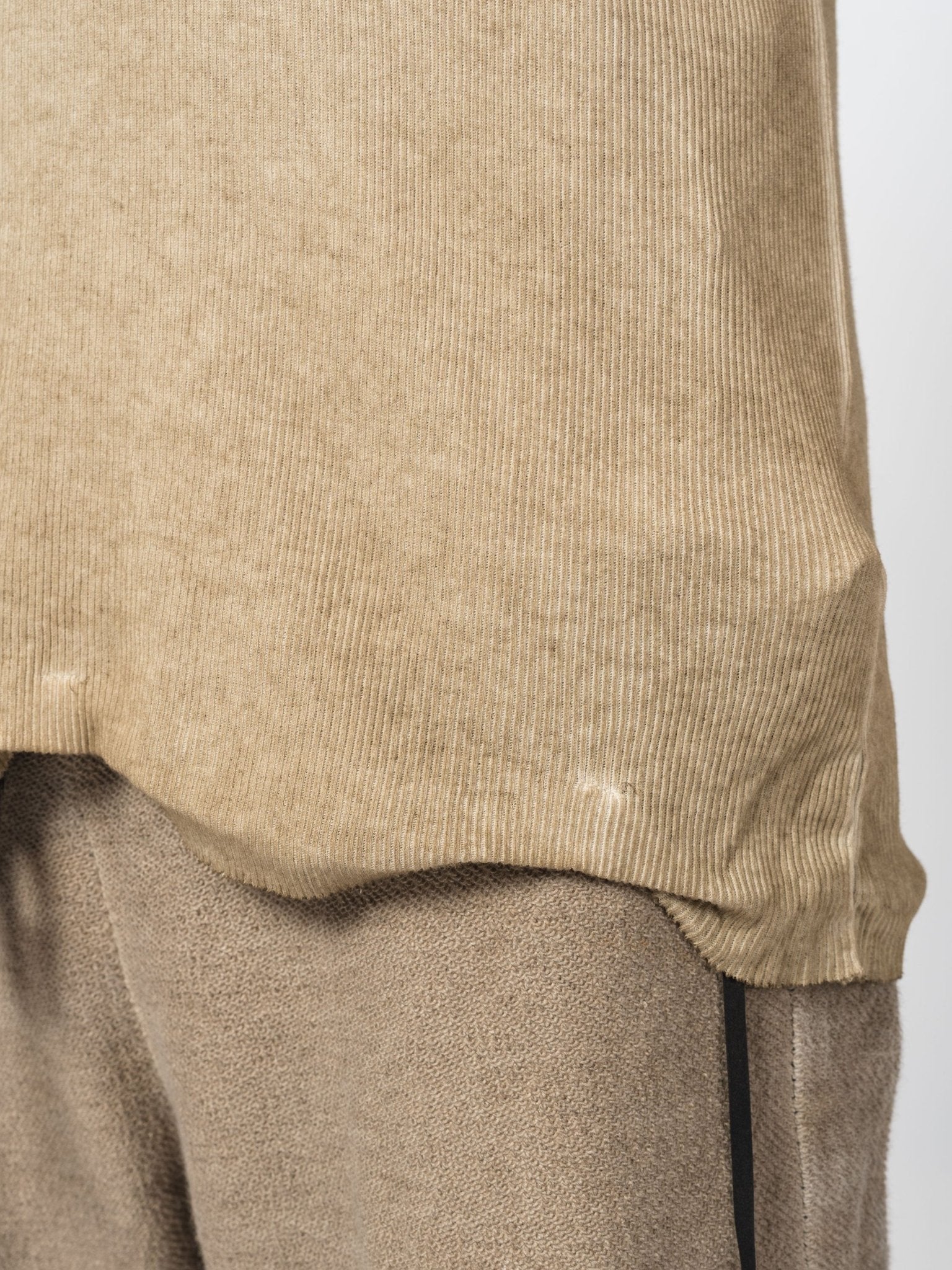 Ribbed Cotton Elongated Tee - by MD75