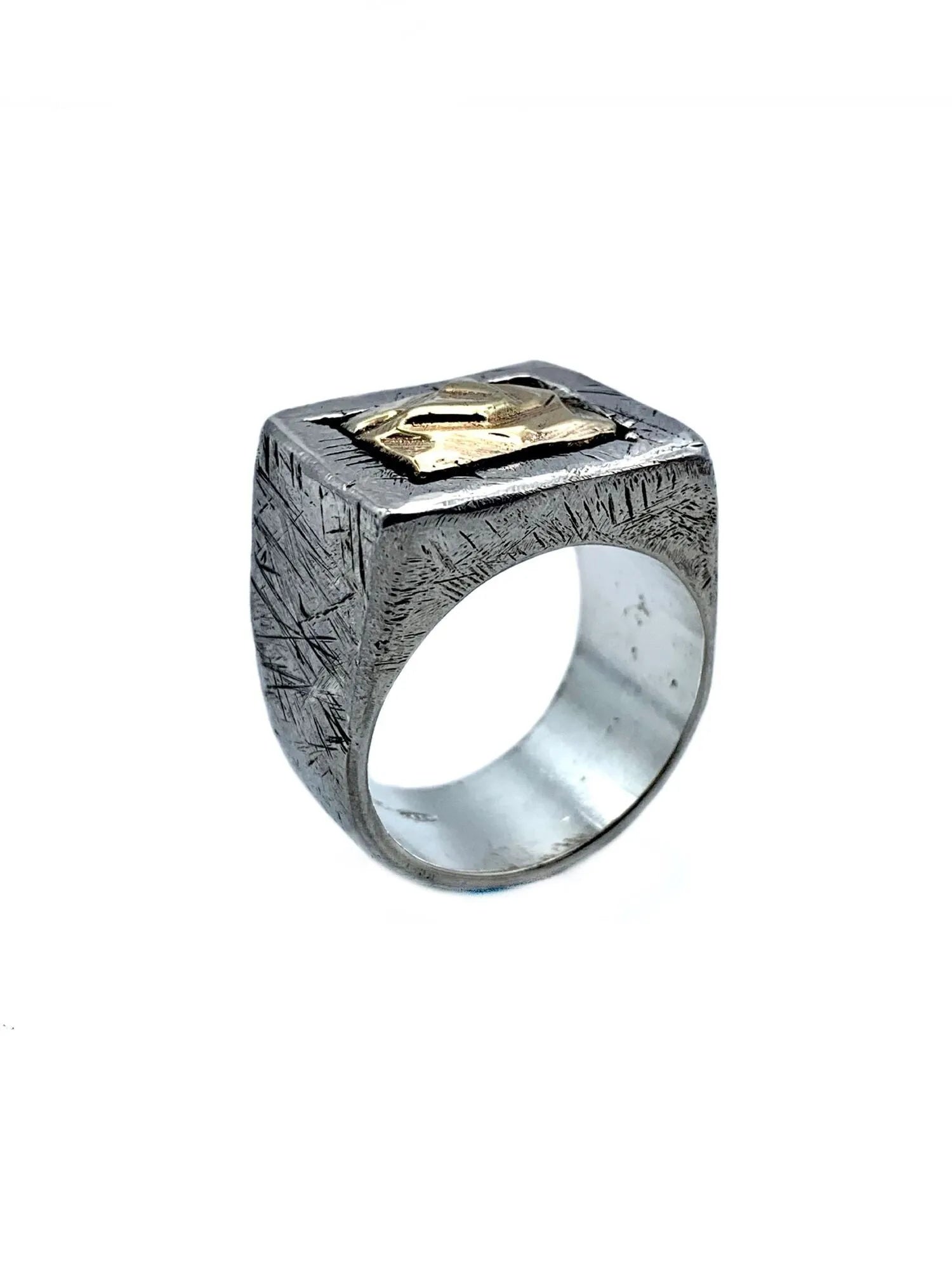 RING - by ENRI MARS