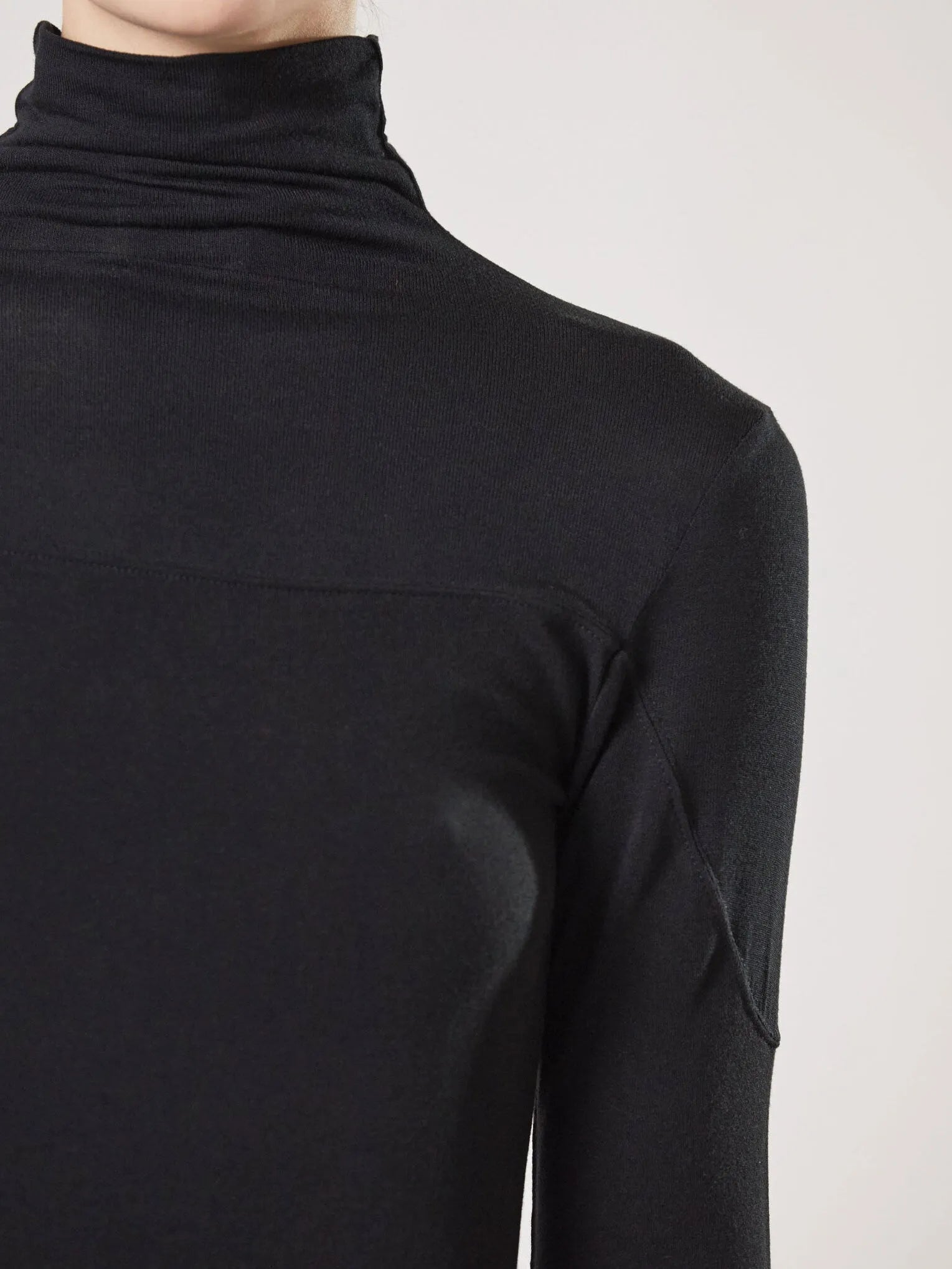 Roll neck matmix dress - by THOM KROM