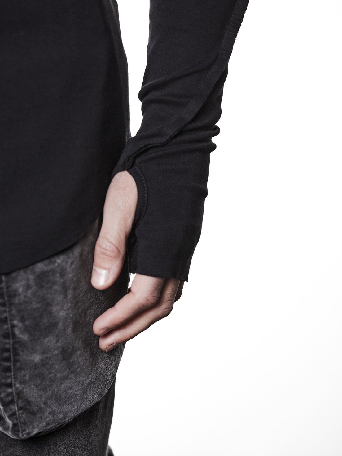 Round Neck Long - Sleeve T-Shirt - by THOM KROM