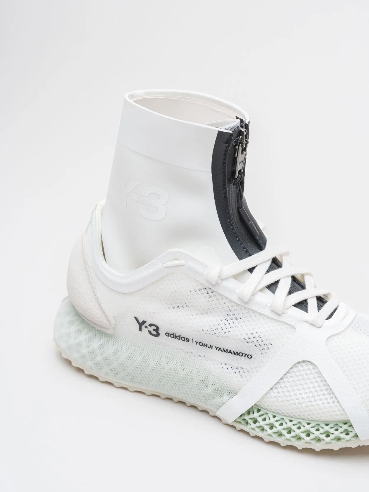 RUNNER 4D - by Y - 3