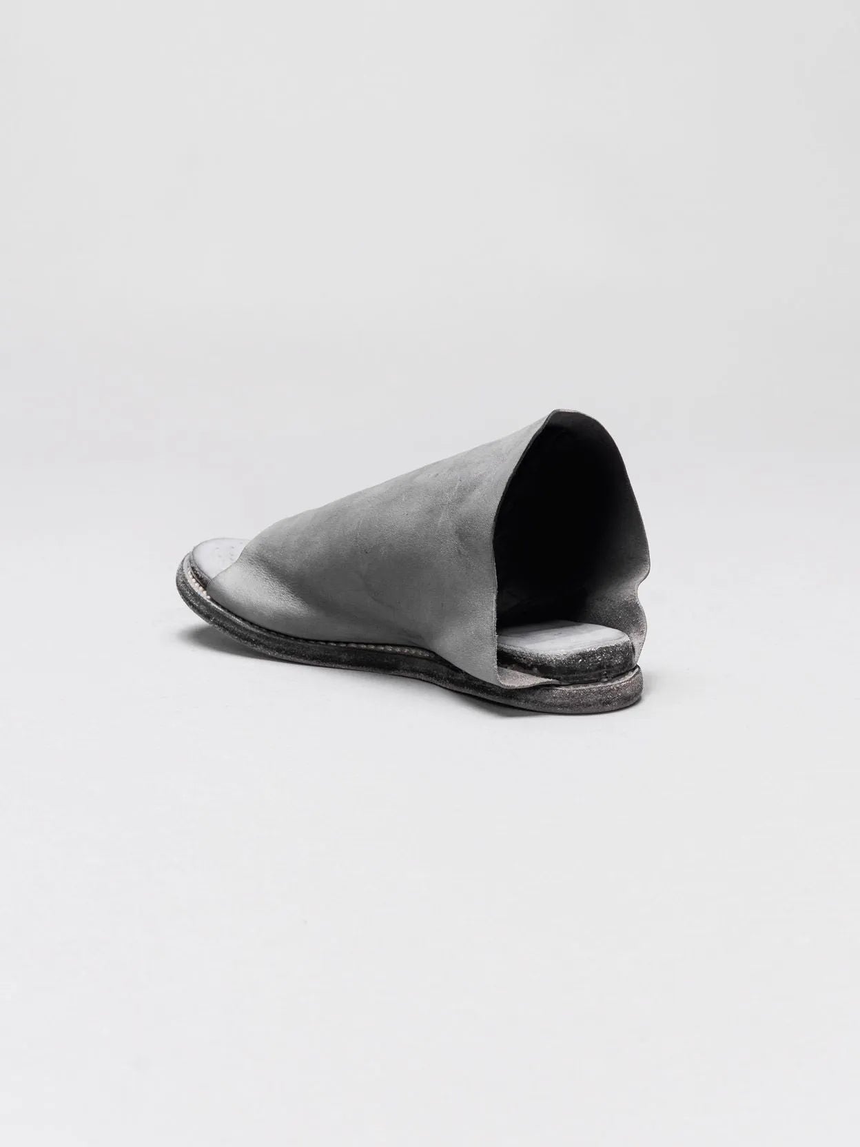 SANDALS - by GUIDI