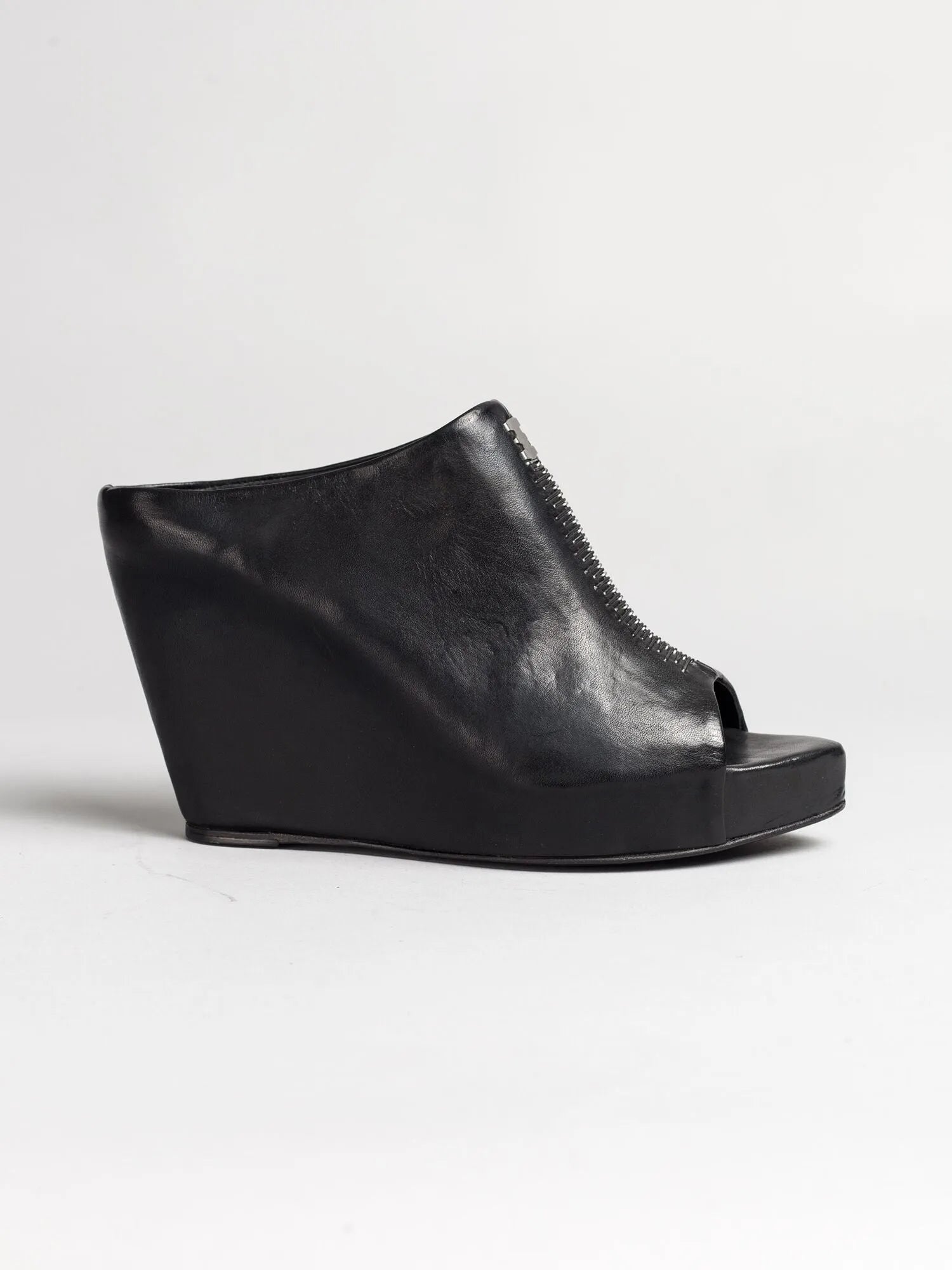 SHOES - by ISAAC SELLAM