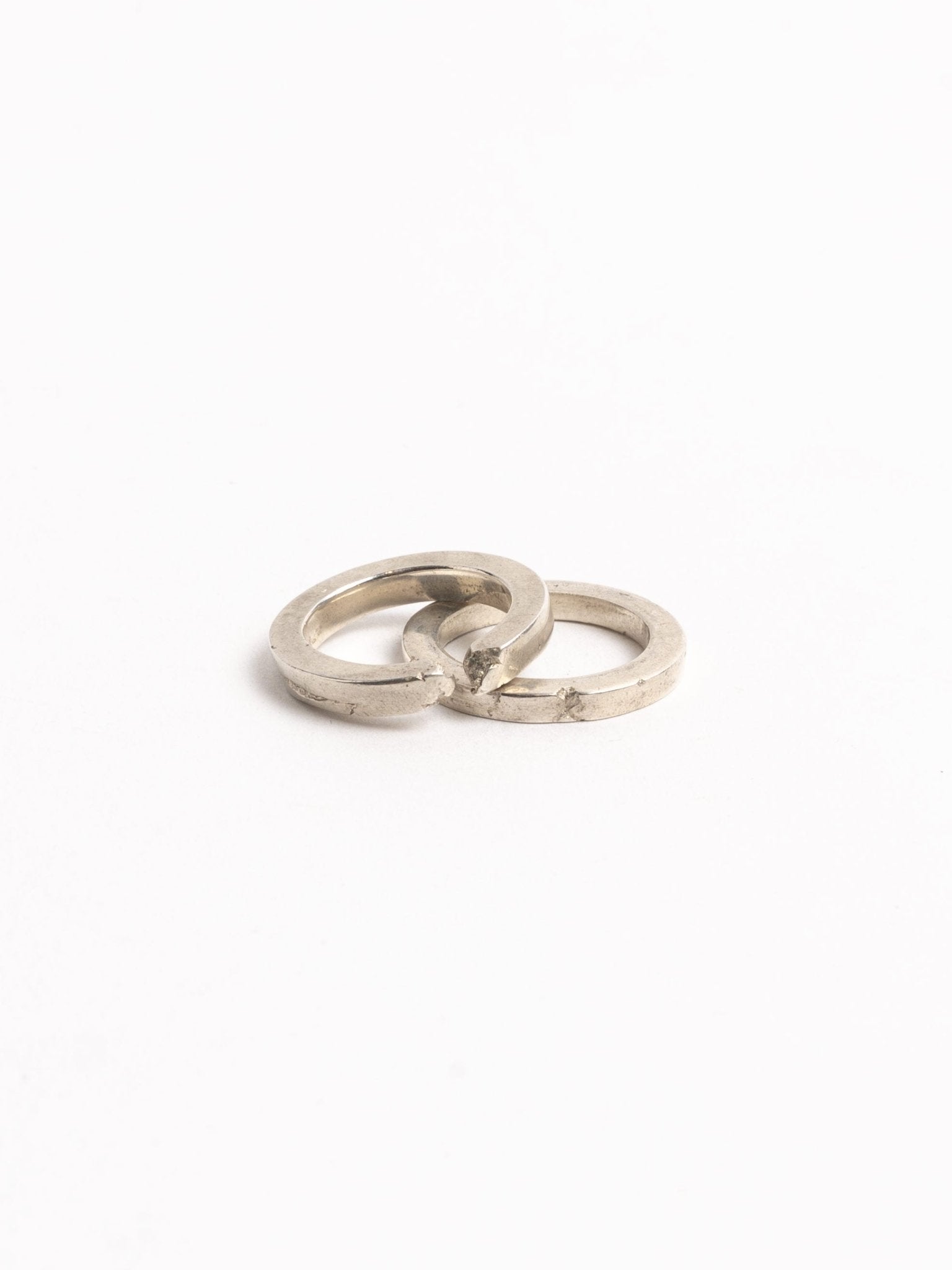 MAYA NOACH Silver Duo Band Ring, two-band angled detail view
