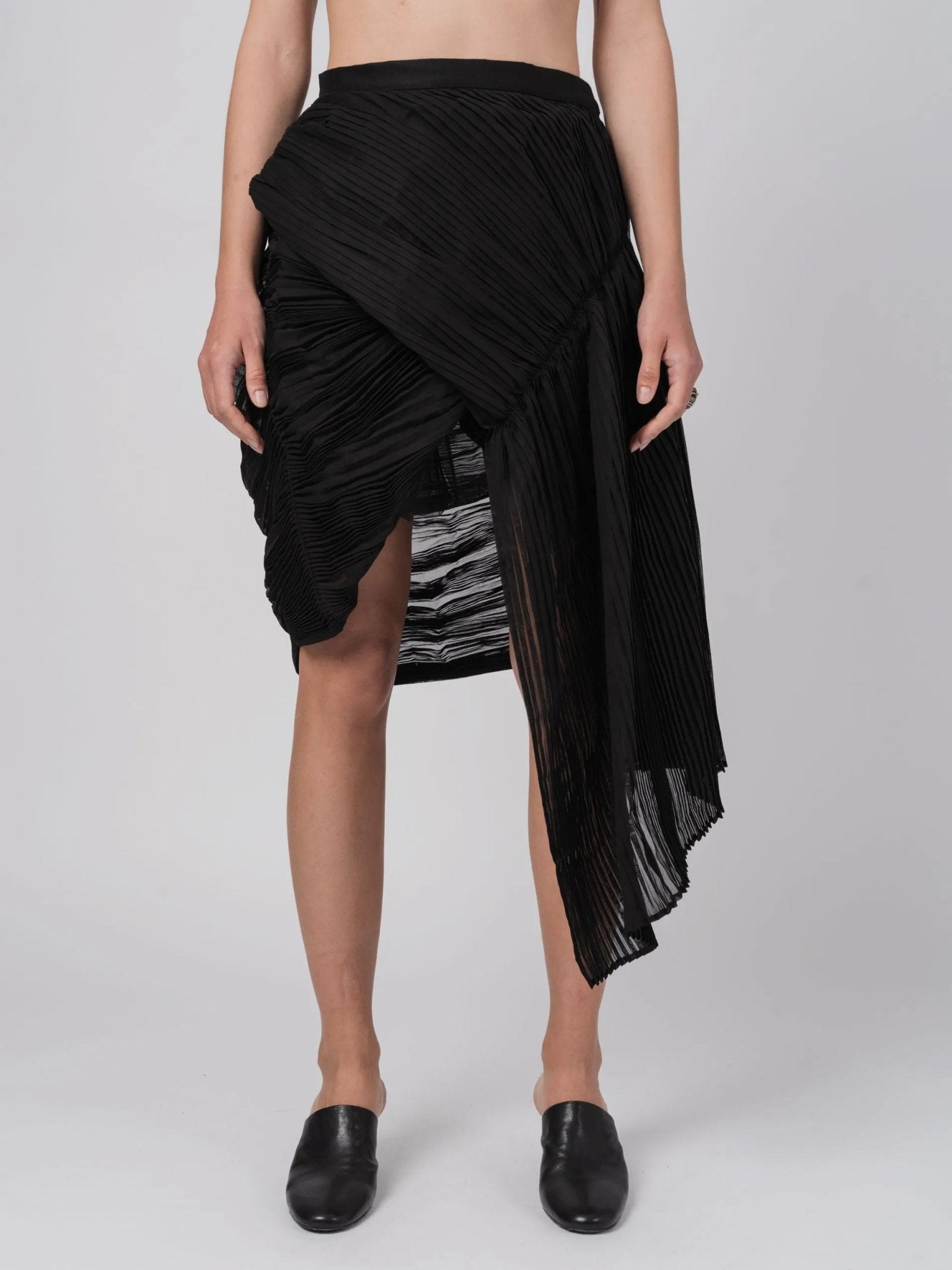 SKIRT - by YOHJI YAMAMOTO