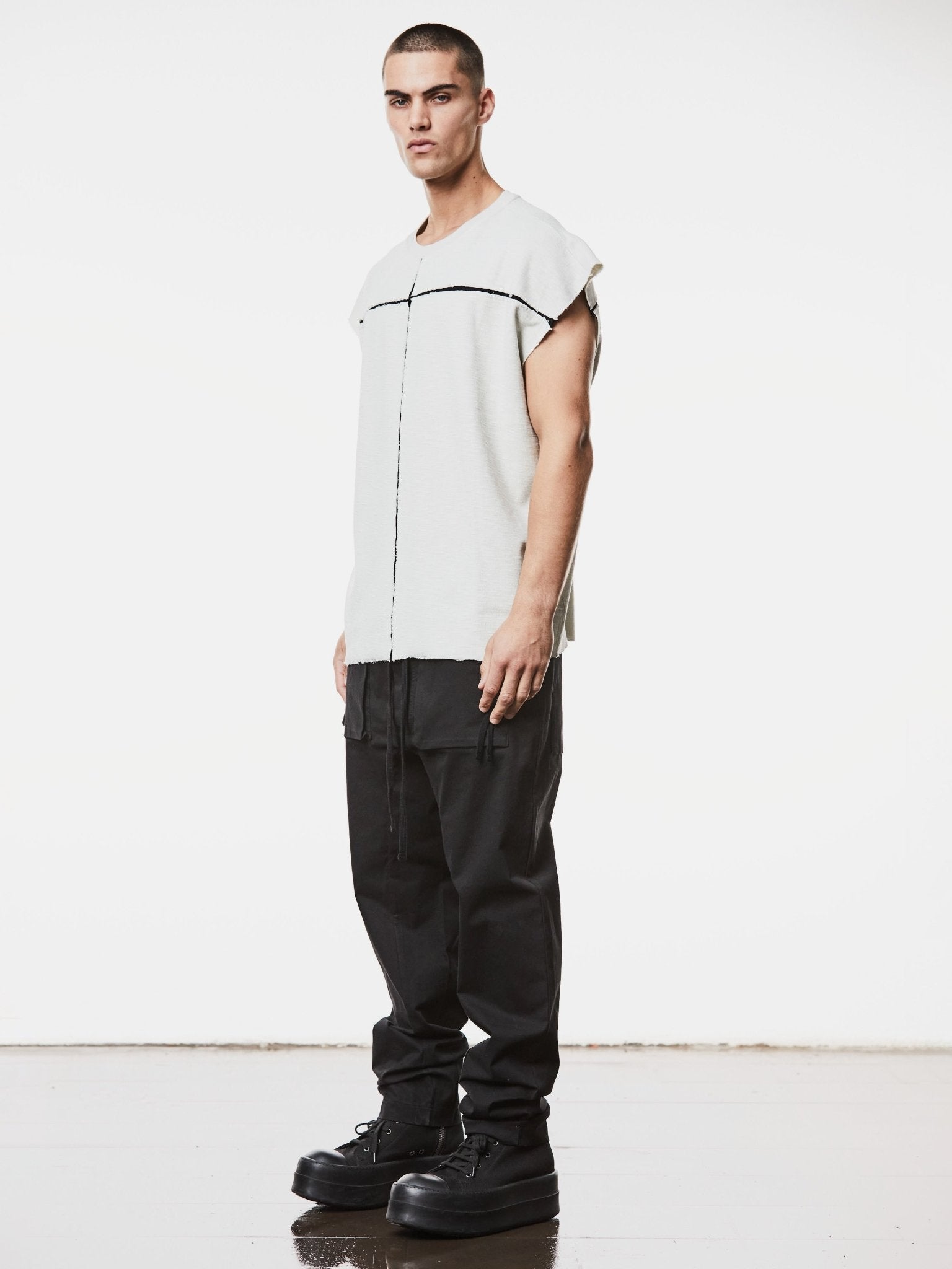 Sleeveless Shirt with Broad Shoulders - by THOM KROM