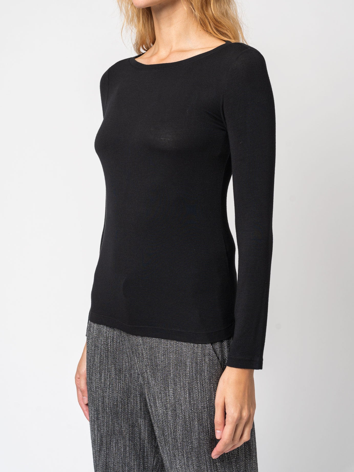 Slim Fit T-Shirt in Stretch Modal Jersey - by TRANSIT