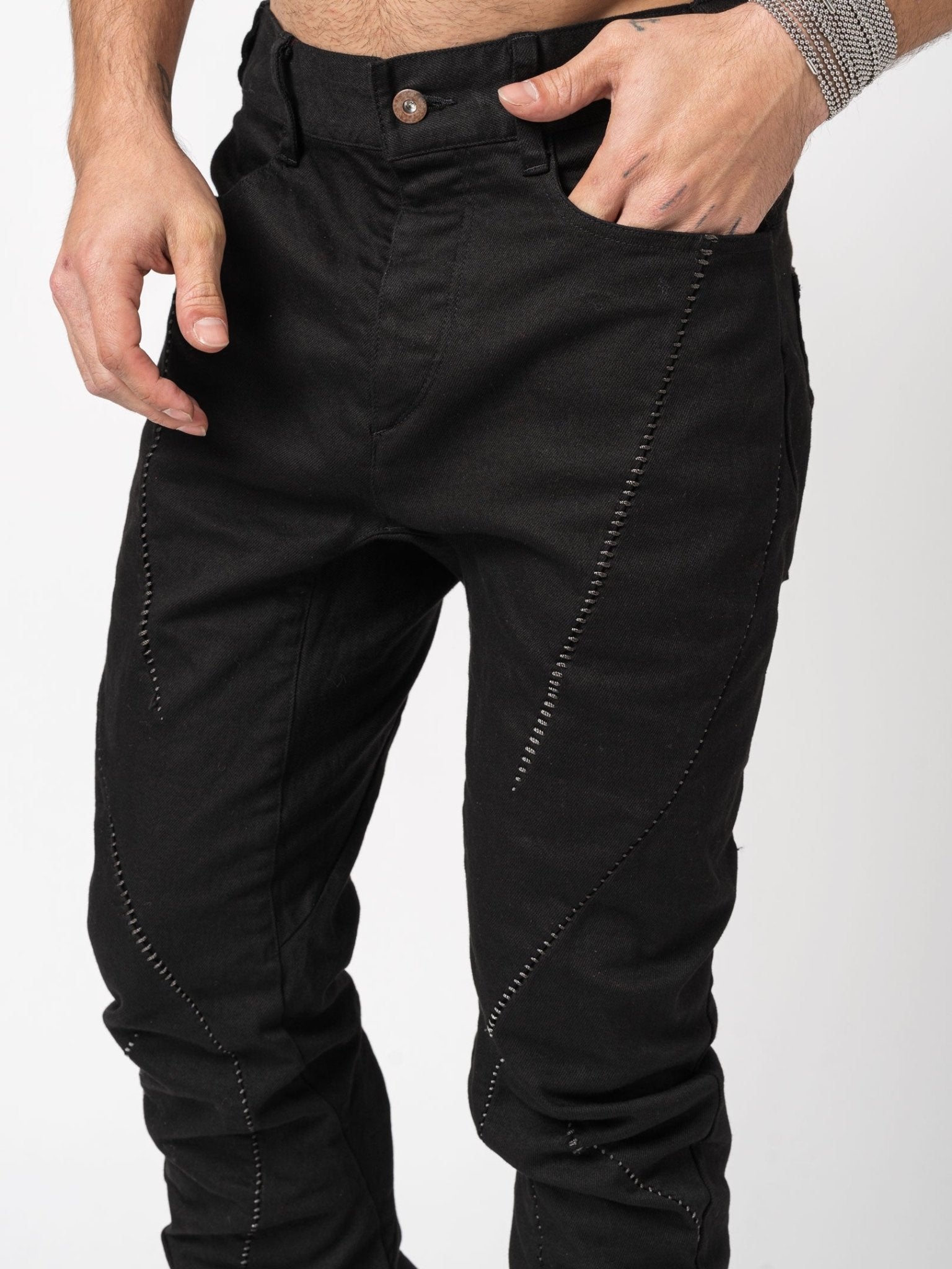 Stretch Twist Denim - by D.HYGEN