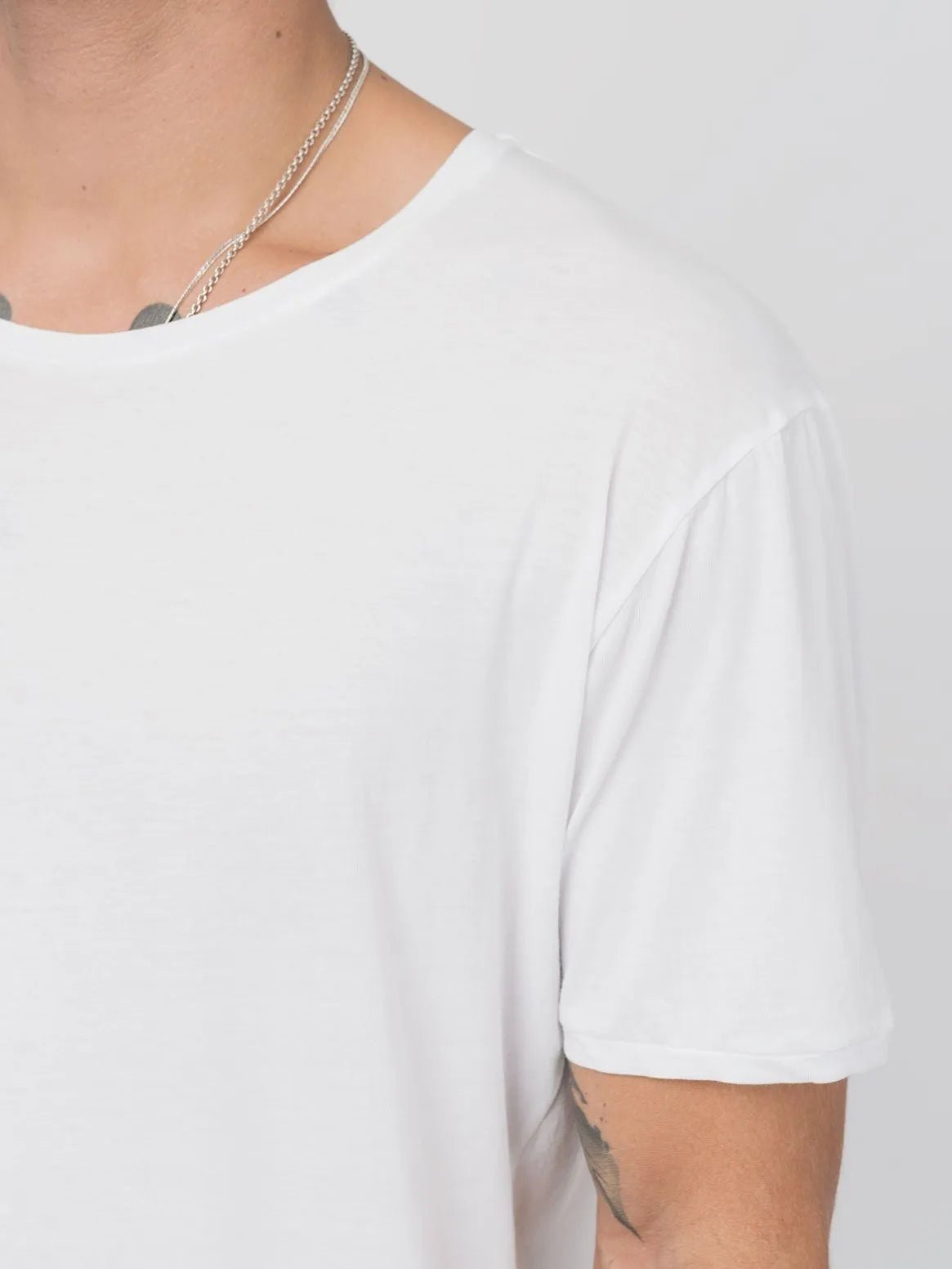 T - SHIRT - by AITO