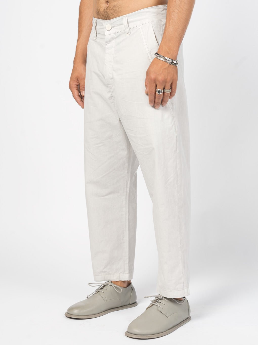 Tapered Pants - by AITO