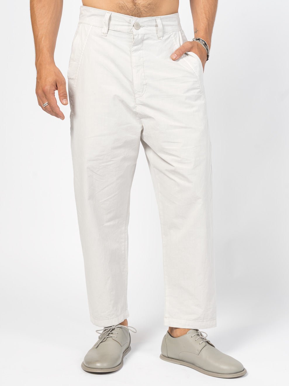 Tapered Pants - by AITO