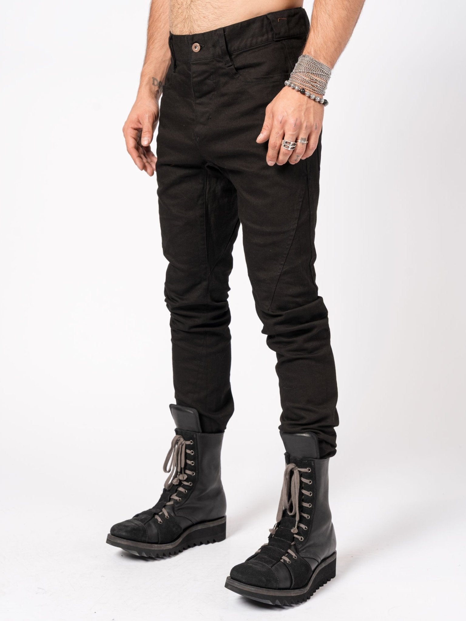 Tapered Stretch Denim - by D.HYGEN