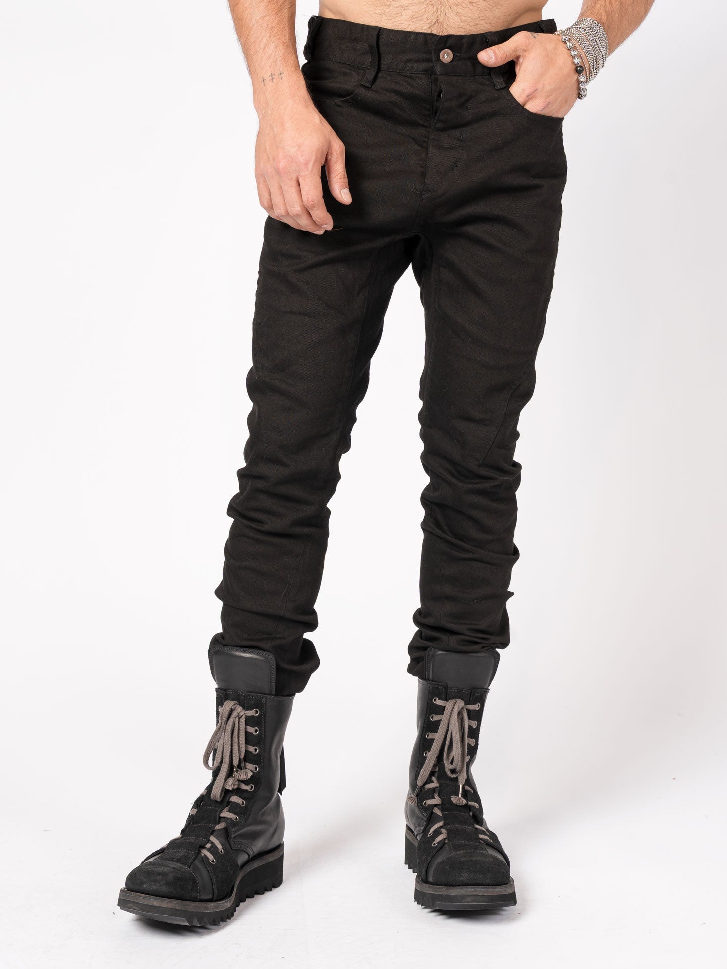 Tapered Stretch Denim - by D.HYGEN