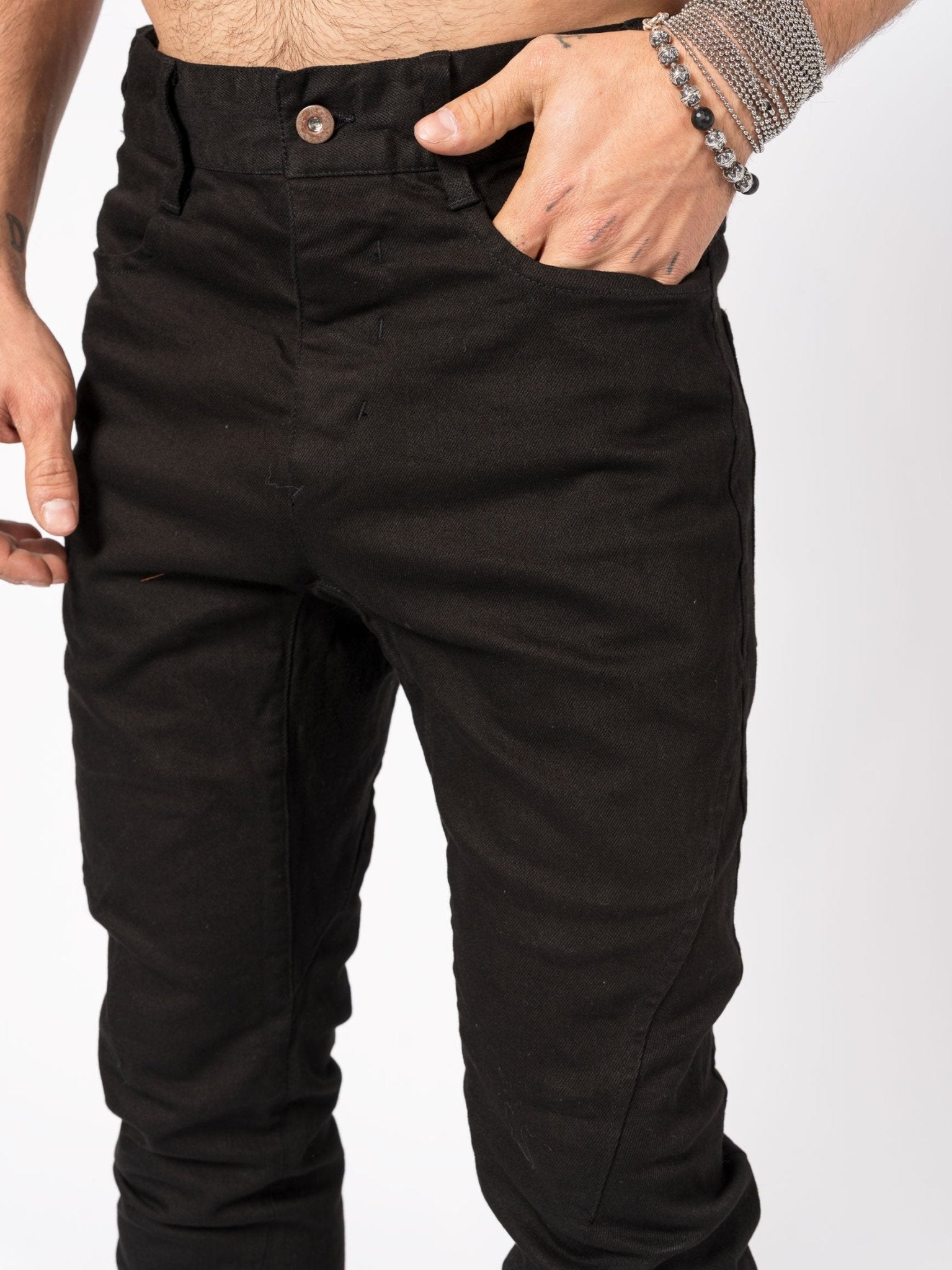Tapered Stretch Denim - by D.HYGEN