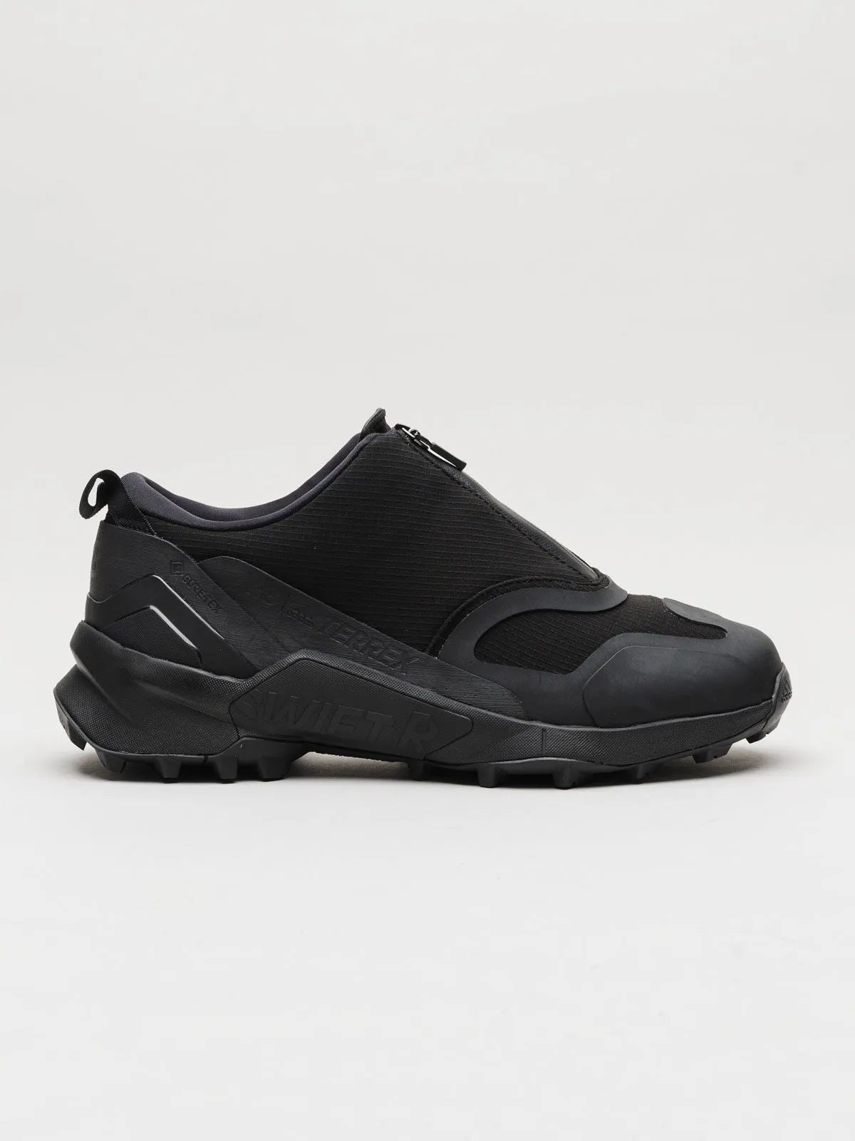TERREX - by Y - 3