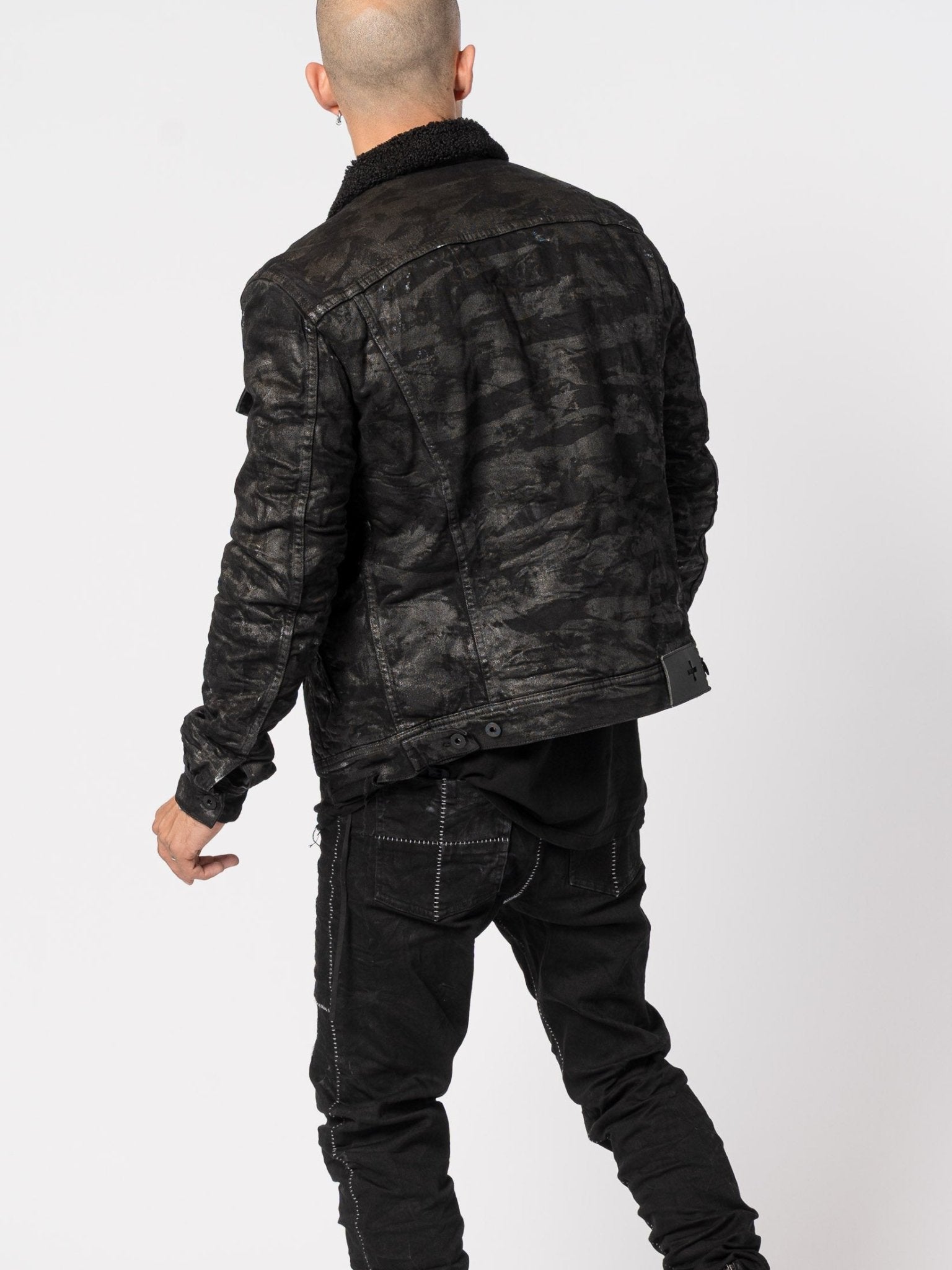 Textured Denim Jacket with Shearling Collar - by MD75