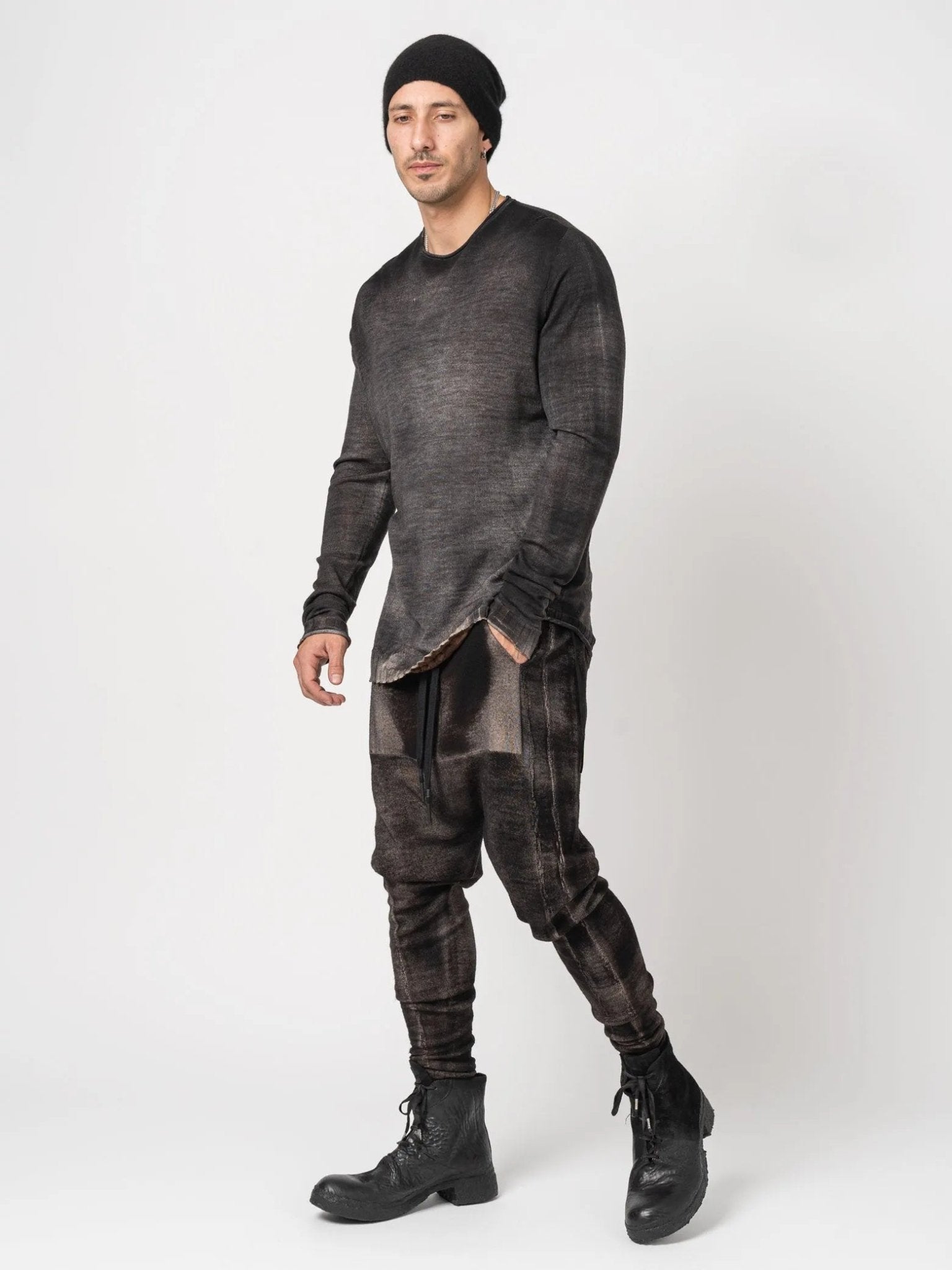 Thin Wool Sweater with Sprayed Earth - by MD75