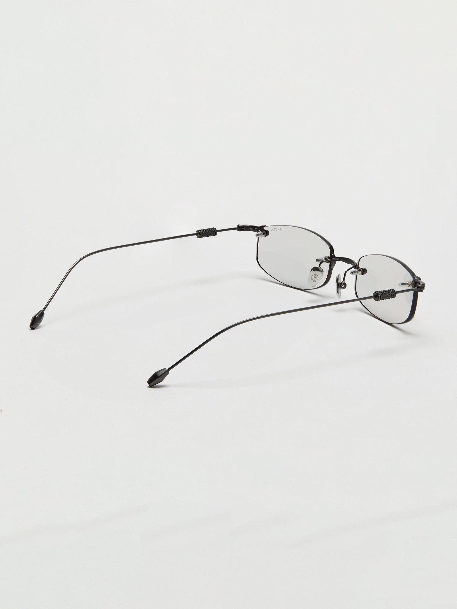 Titanium Narrow Frame - by ARTUS